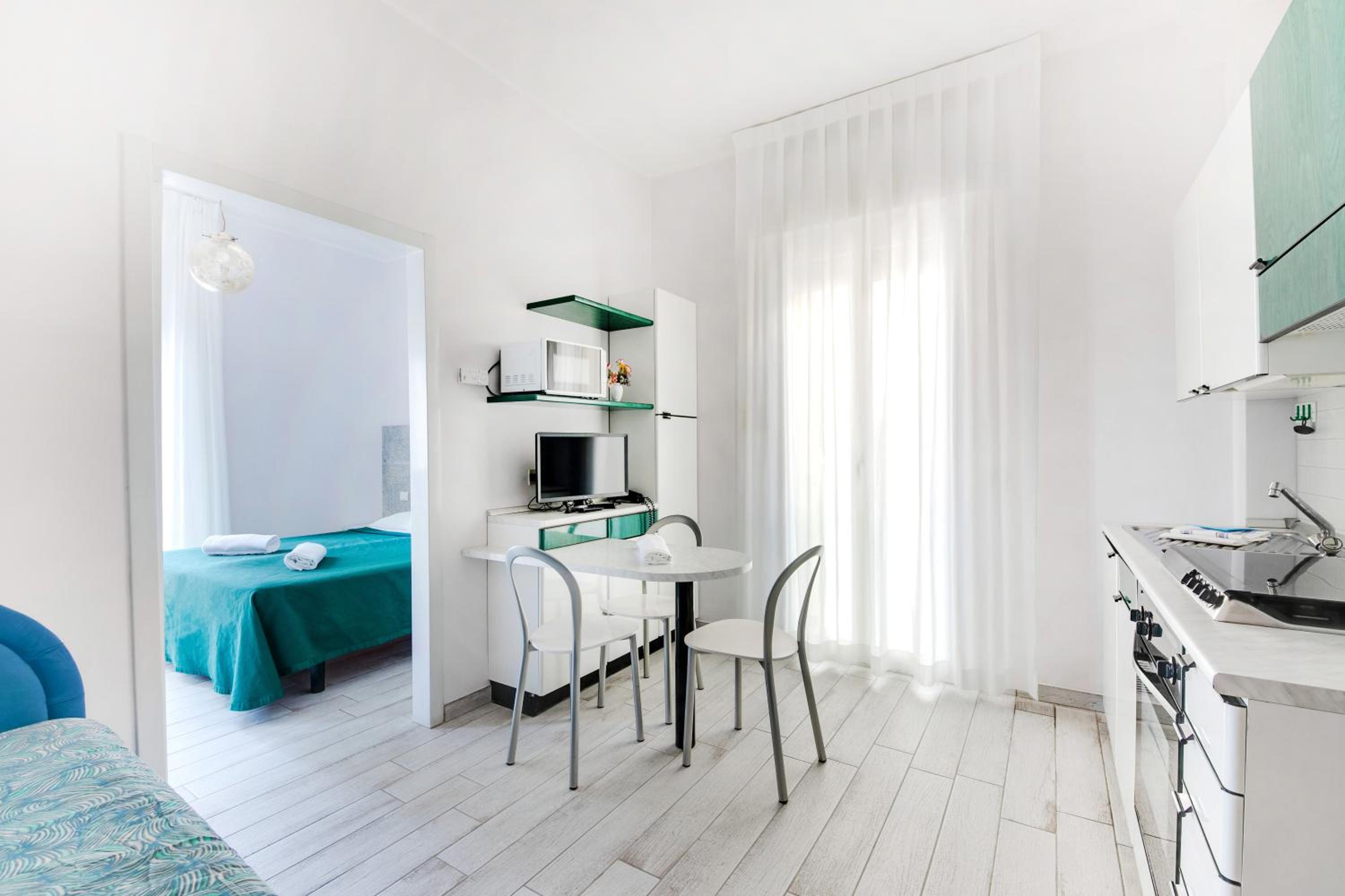 One-Bedroom Apartment with Balcony (2 Adults)