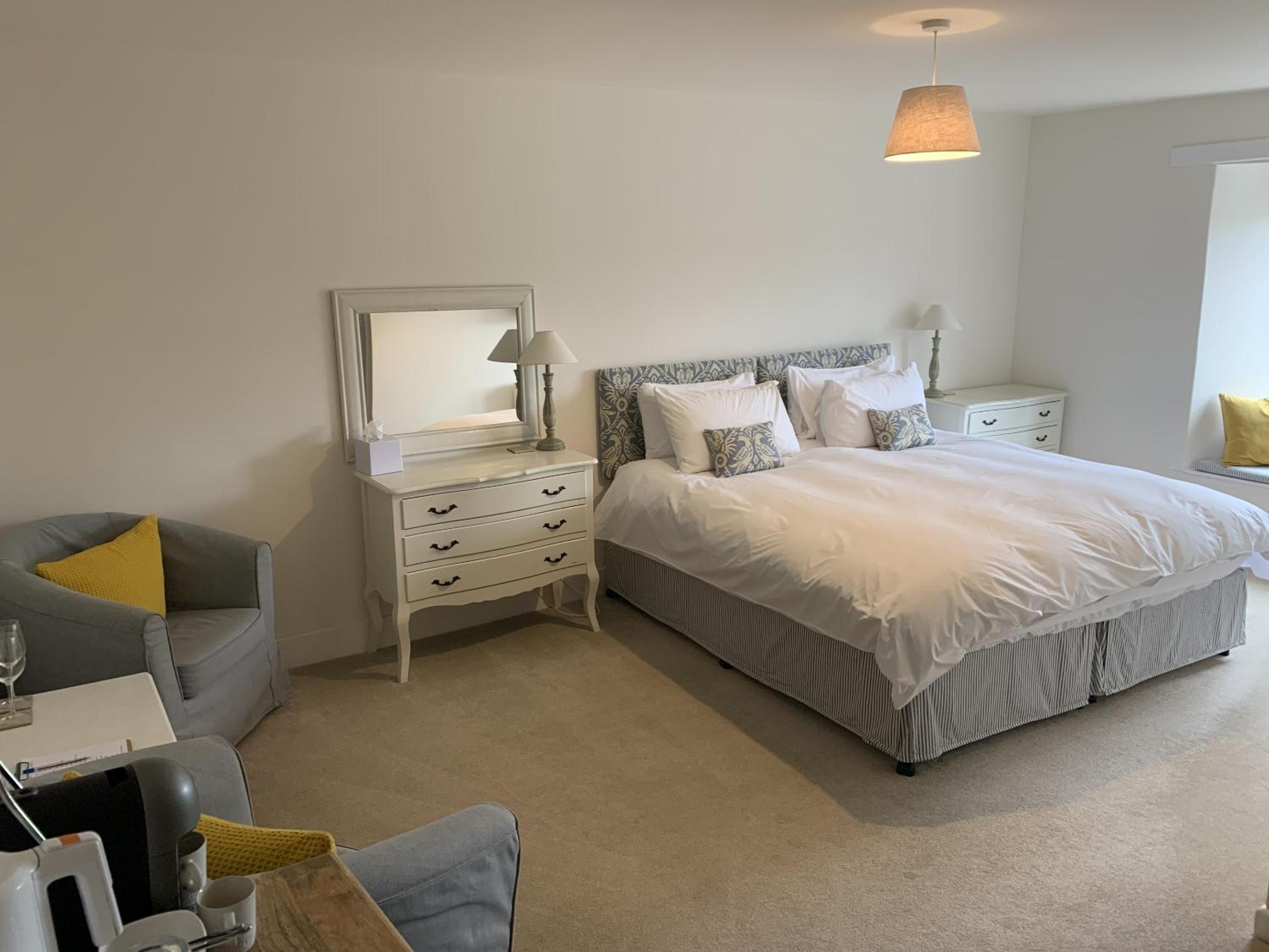 Deluxe Twin Room photo 3