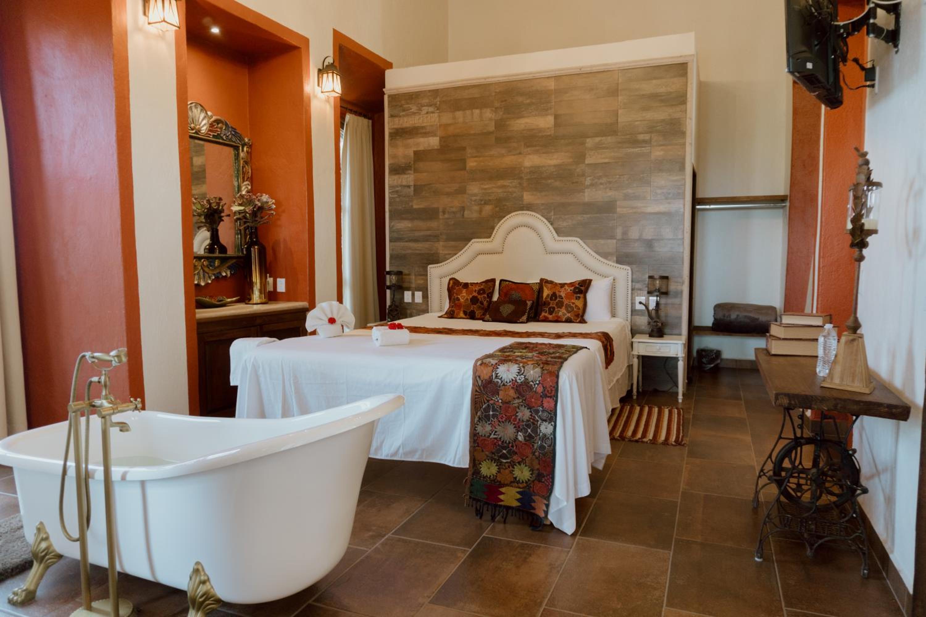 Suite with Lake View