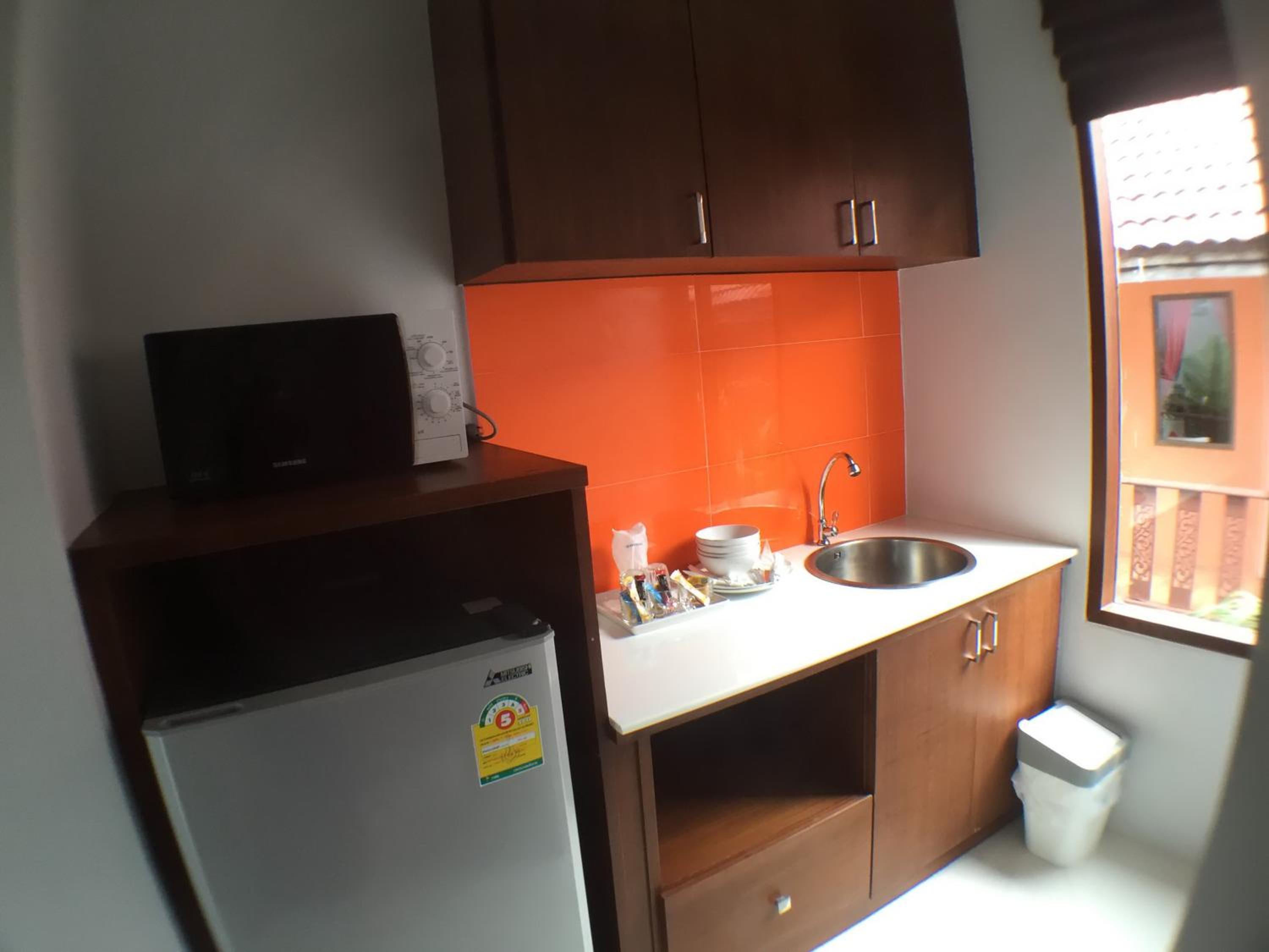 Deluxe Family Suite - Photo 5