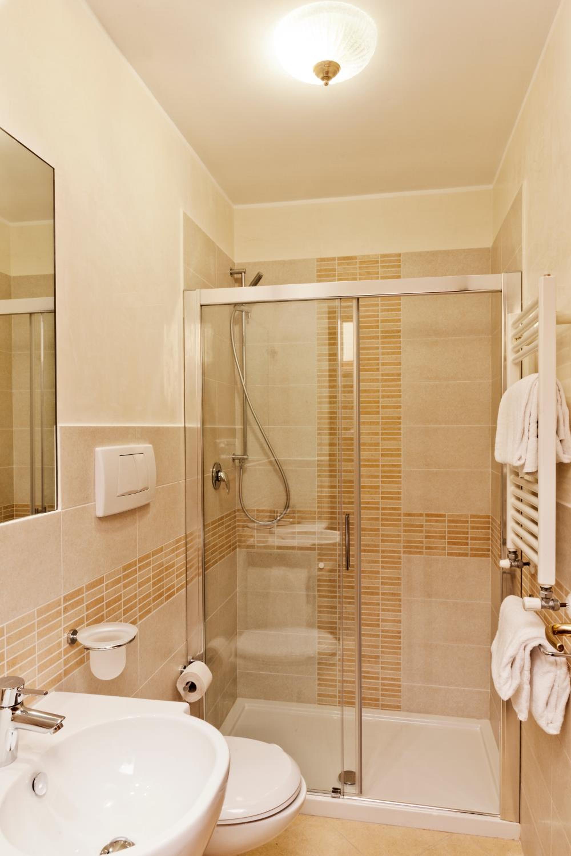 Standard Double Room — the supplier's photographs — photo 2
