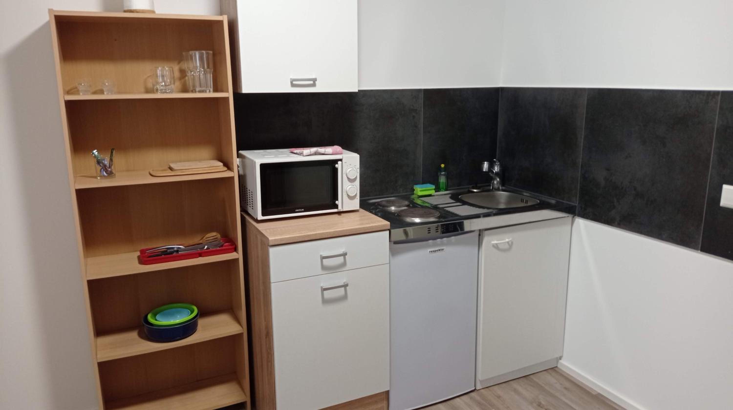 Budget Double Room photo 2