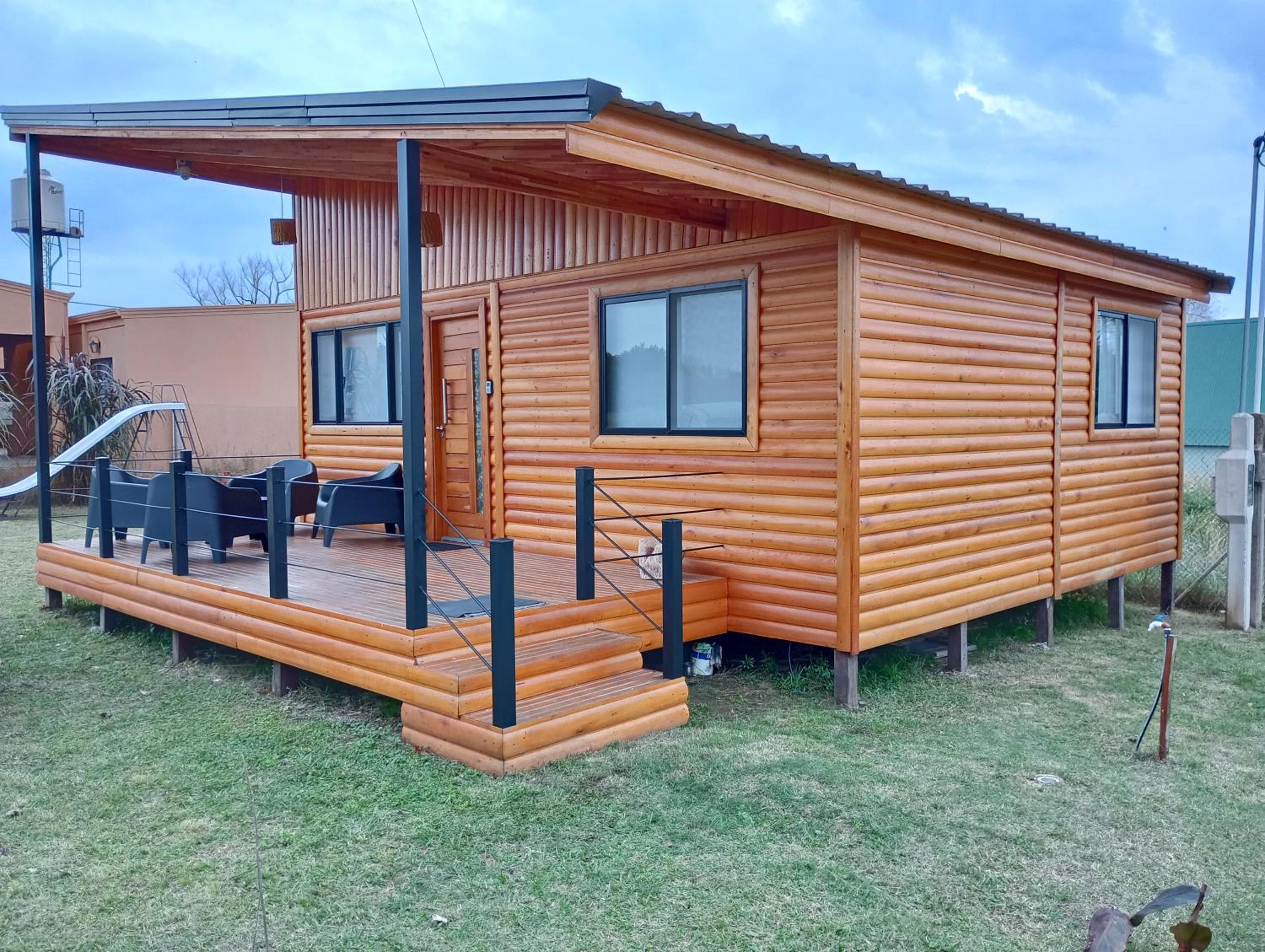 Two-Bedroom House photo 2