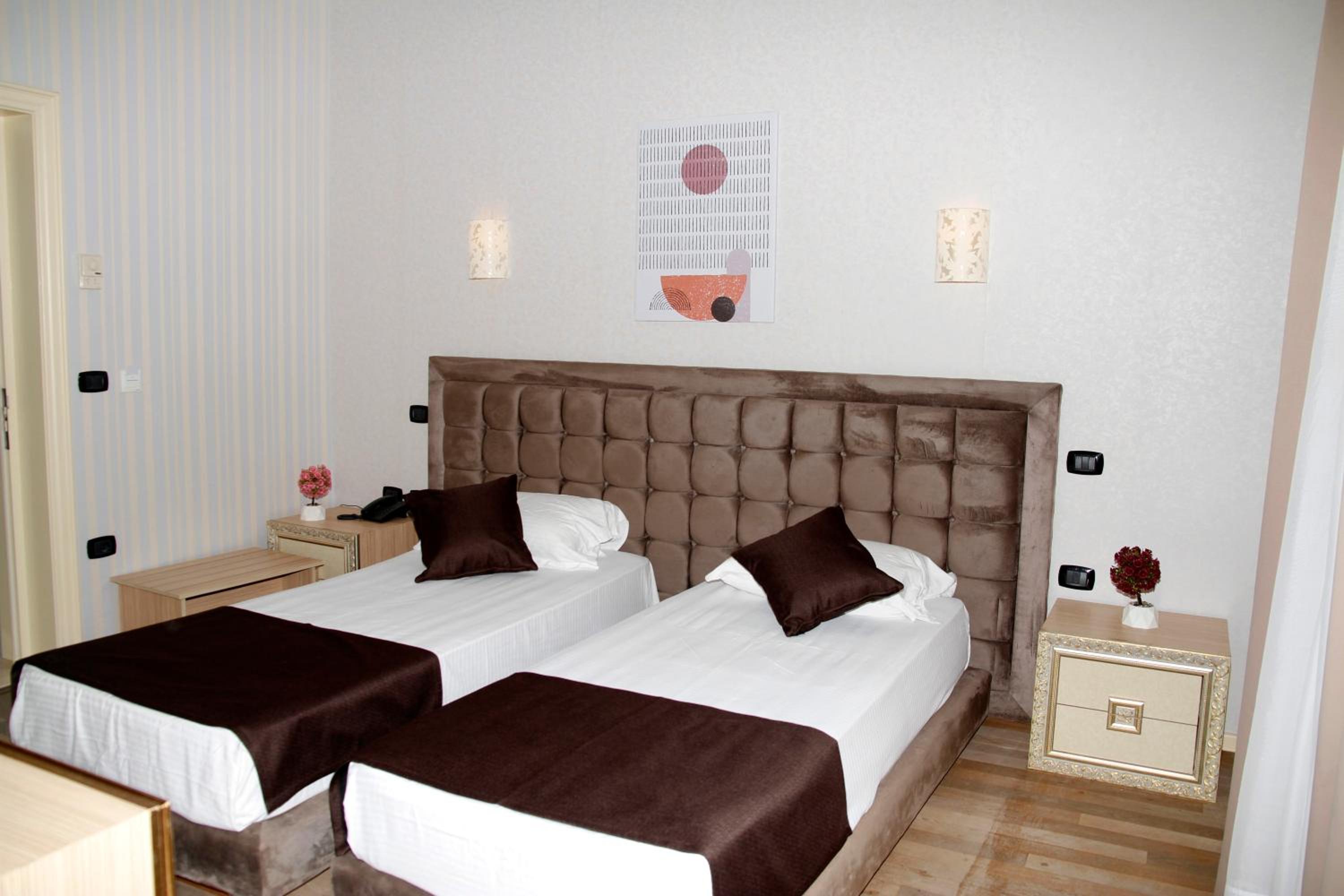 Standard Twin Room