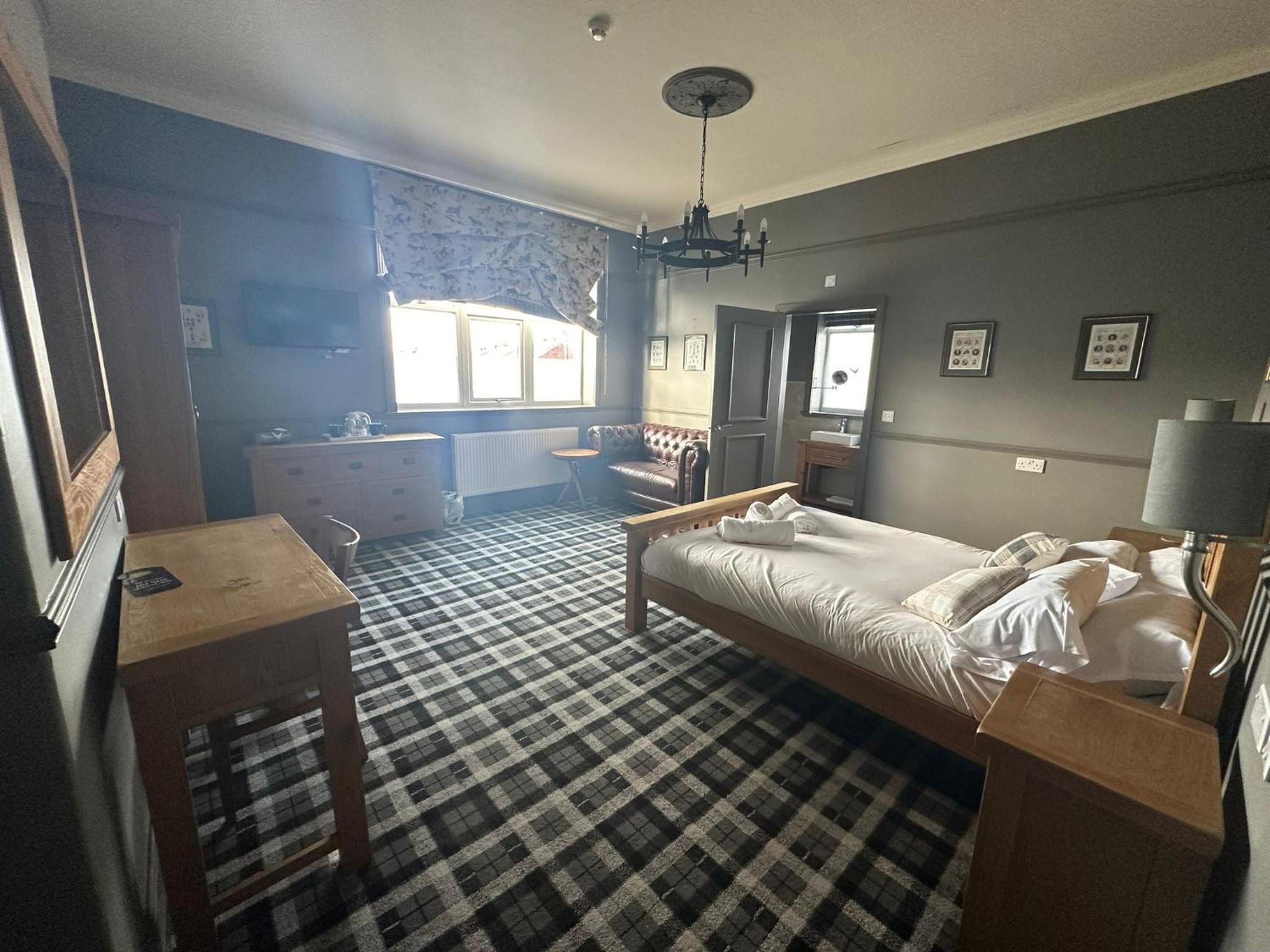 Deluxe King Room