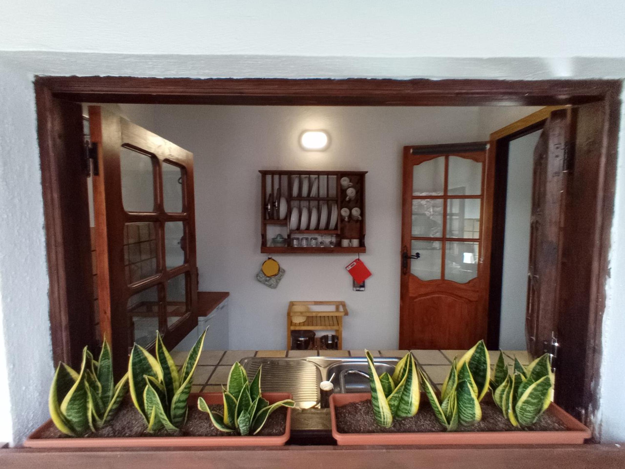 Three-Bedroom House photo 3