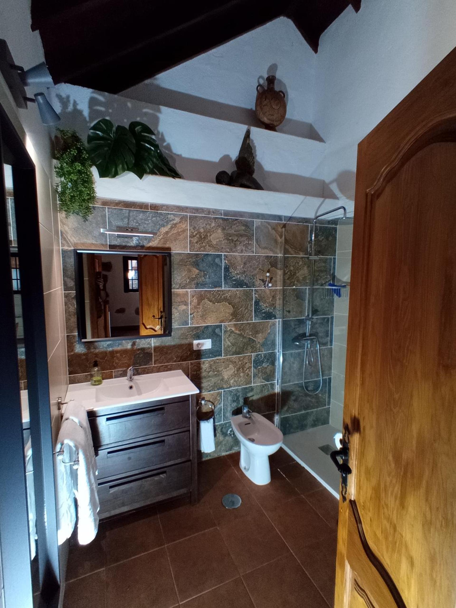 Three-Bedroom House photo 2