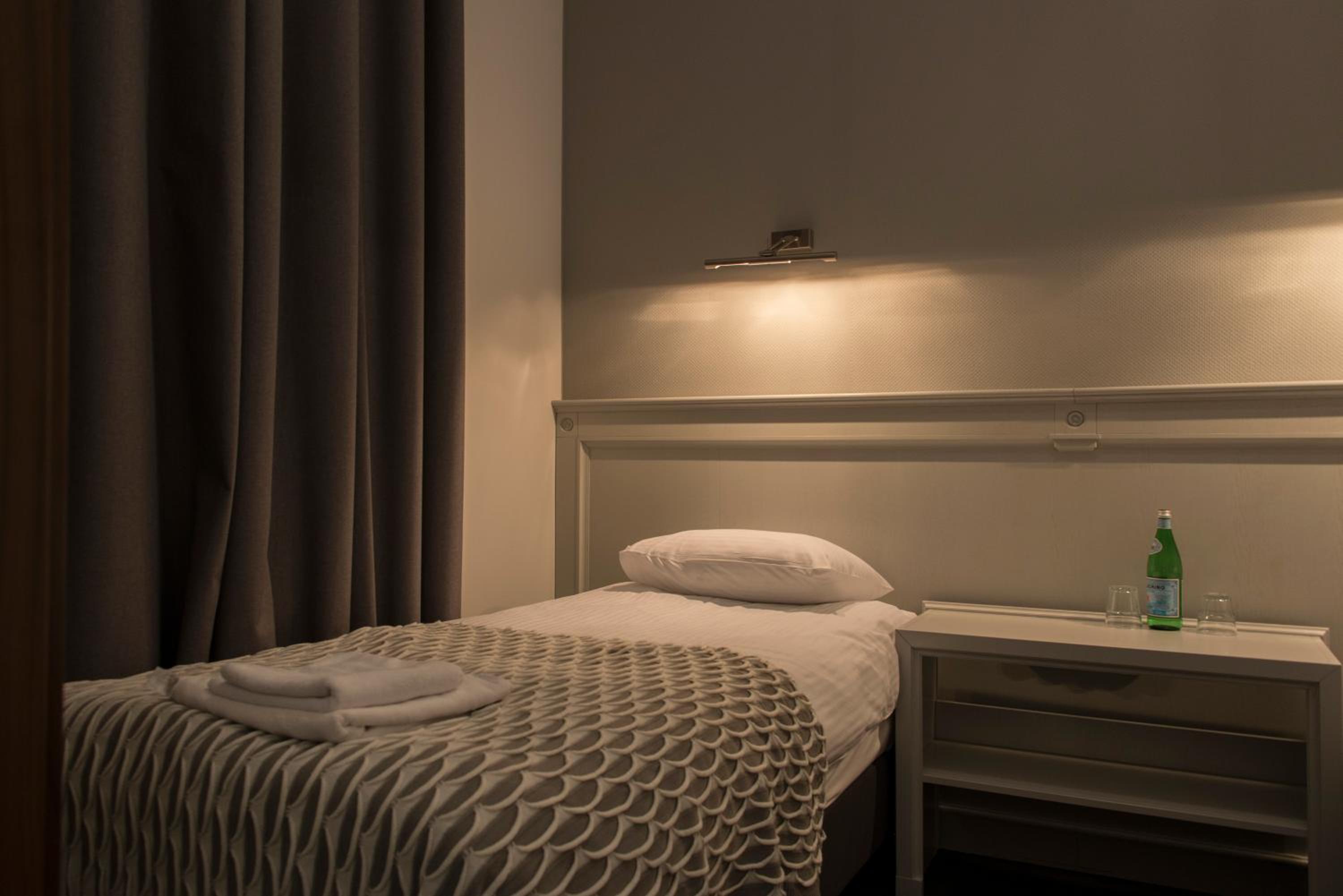 Two-Bedroom Apartment - Photo 10