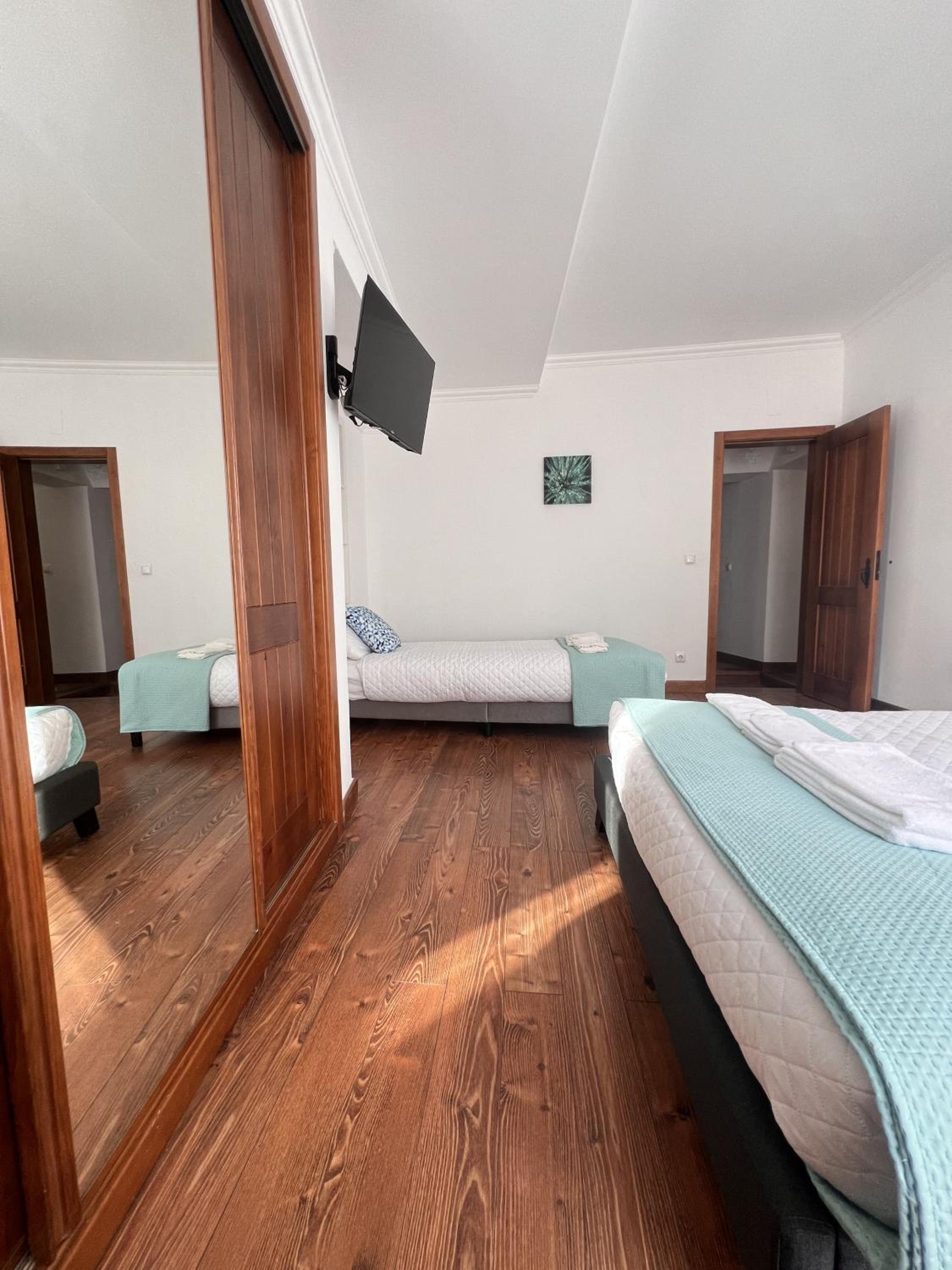 Large Double Room photo 3