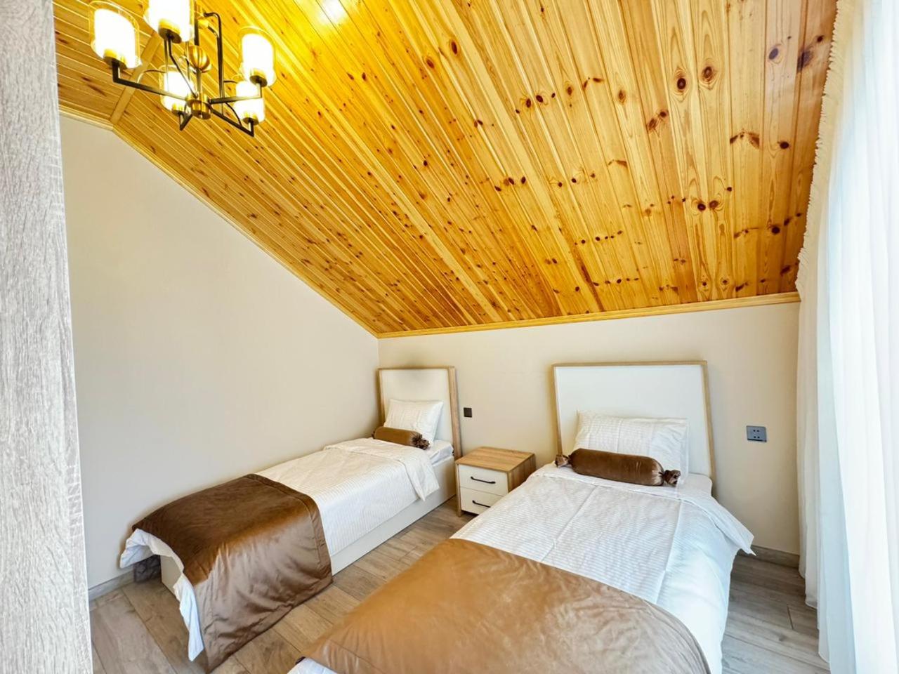 Four-Bedroom House photo 2