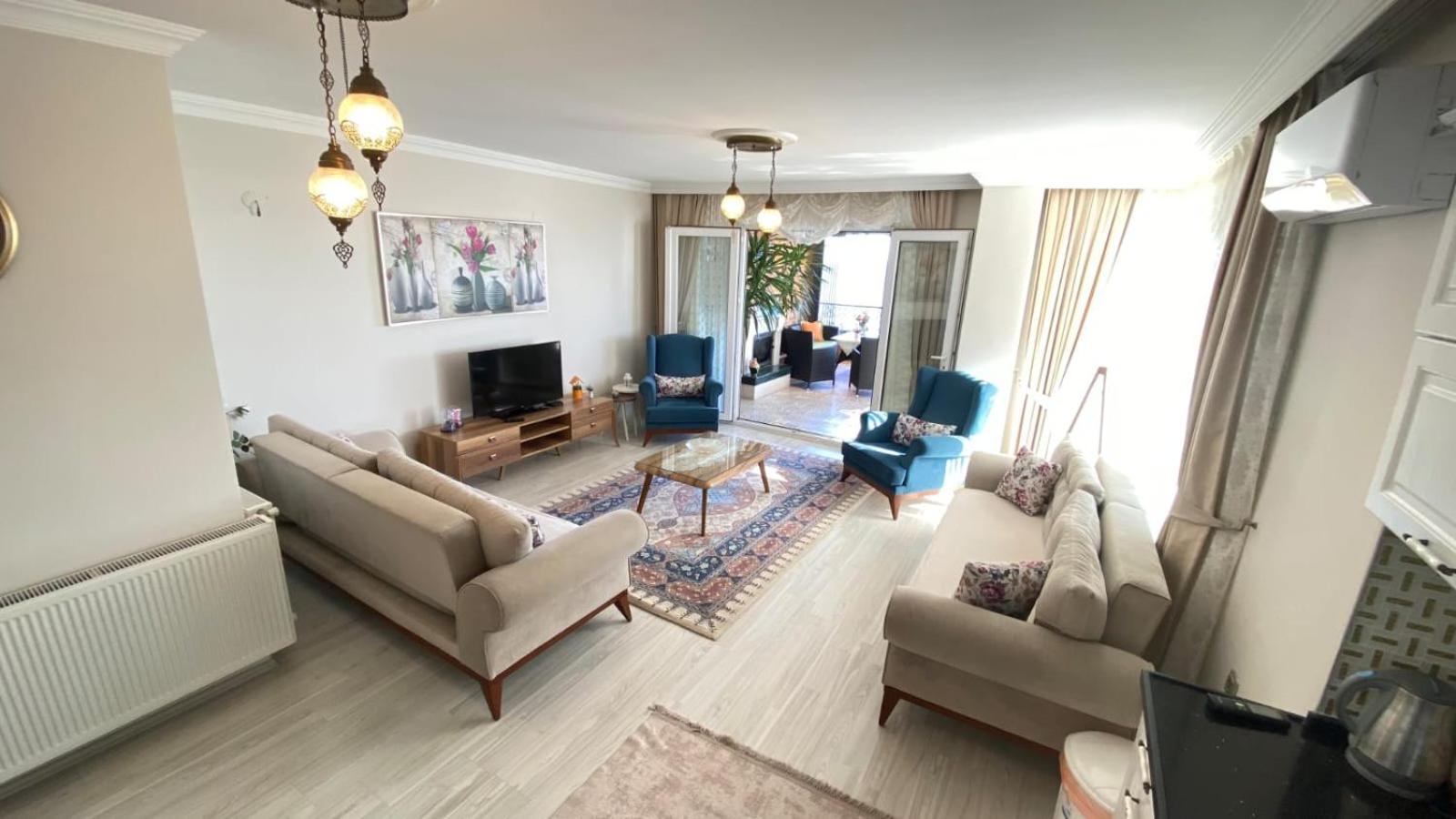 Apartment with City View