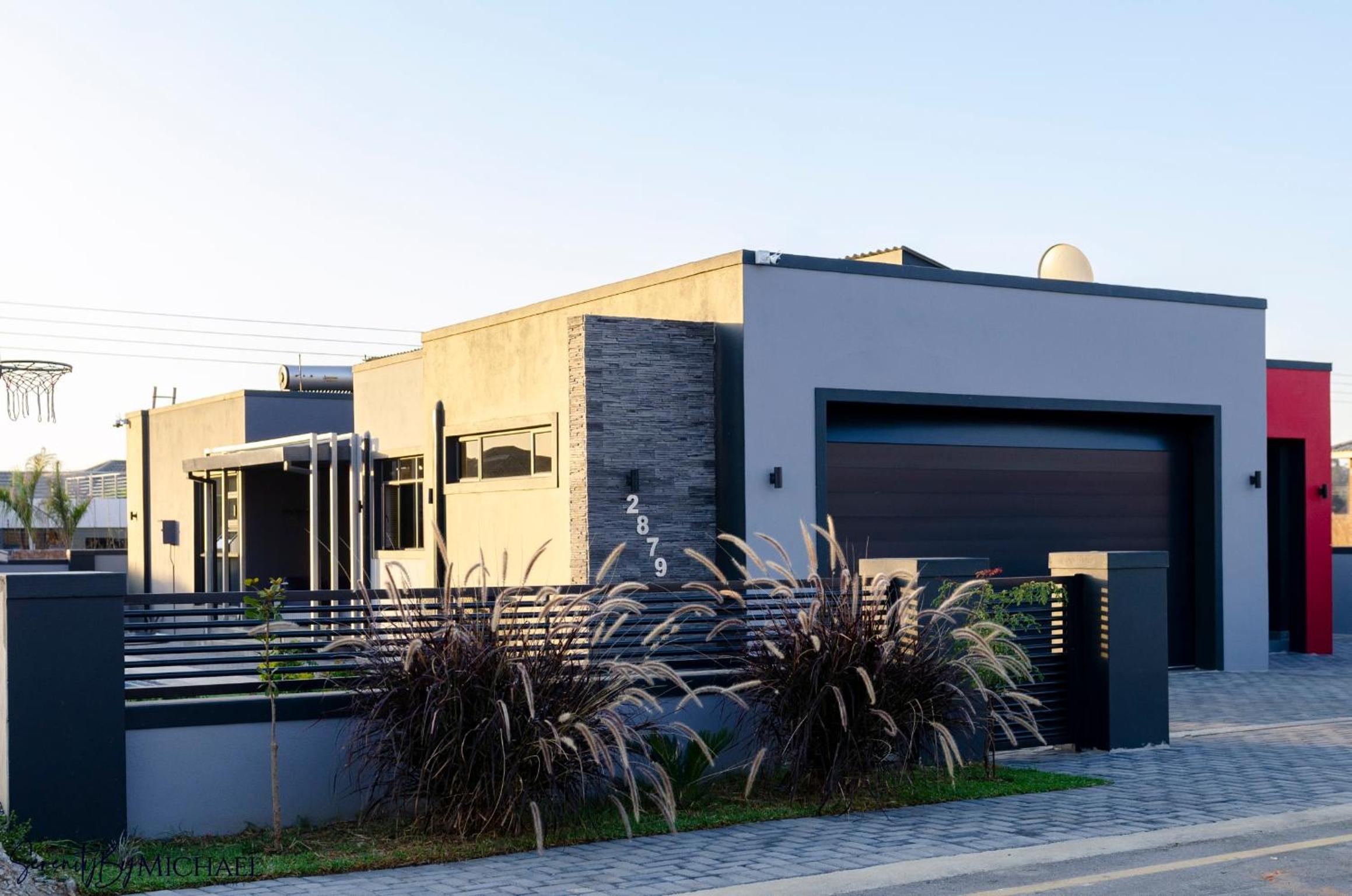 Four-Bedroom Vacation Home photo 2