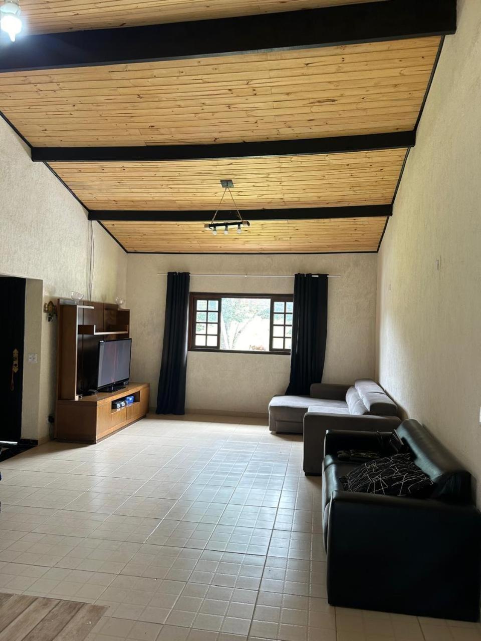 Four-Bedroom House photo 1