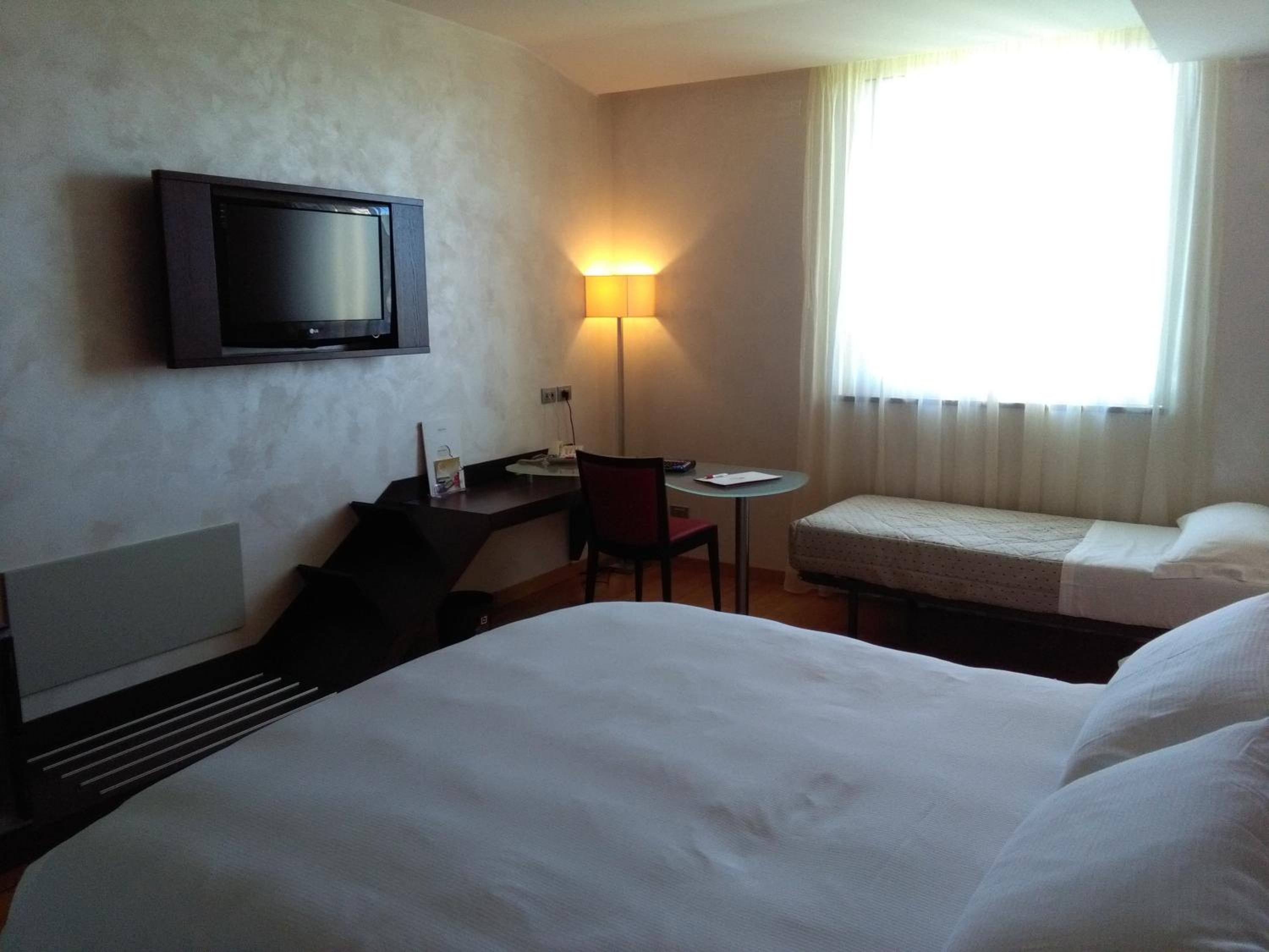 Triple Room - Photo 1