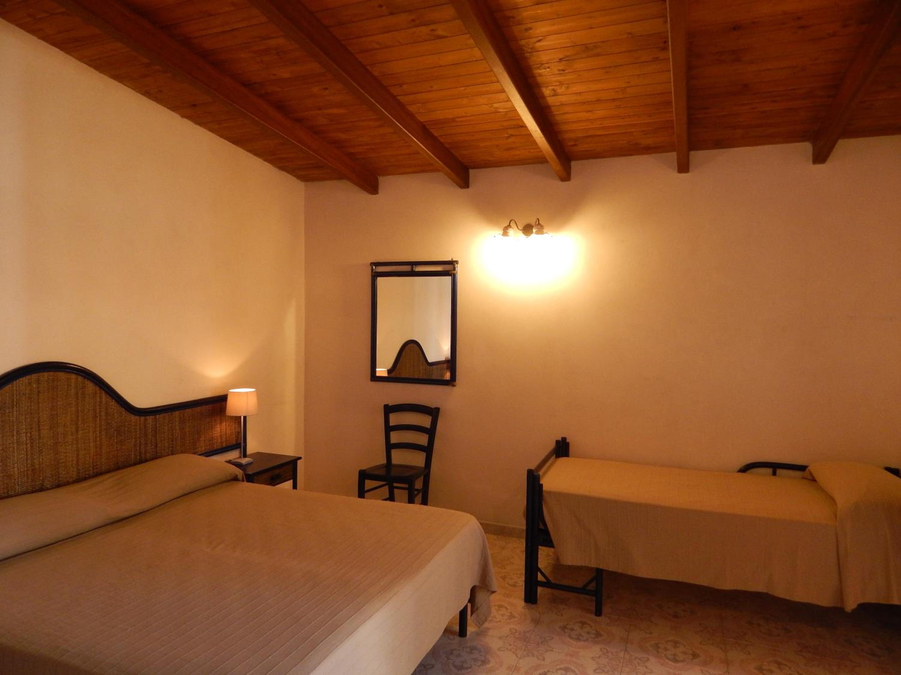 Triple Room - Photo 2