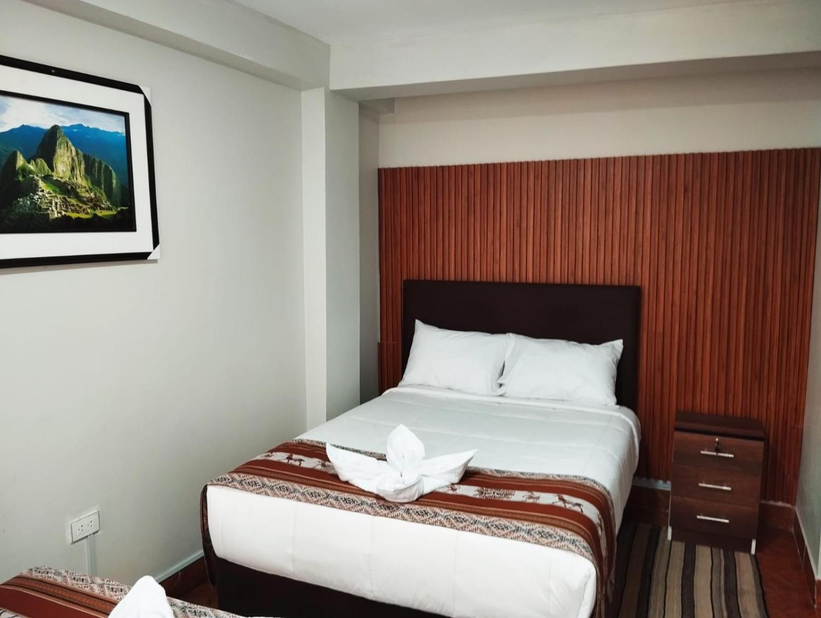 Queen Room With Two Queen Beds photo 2