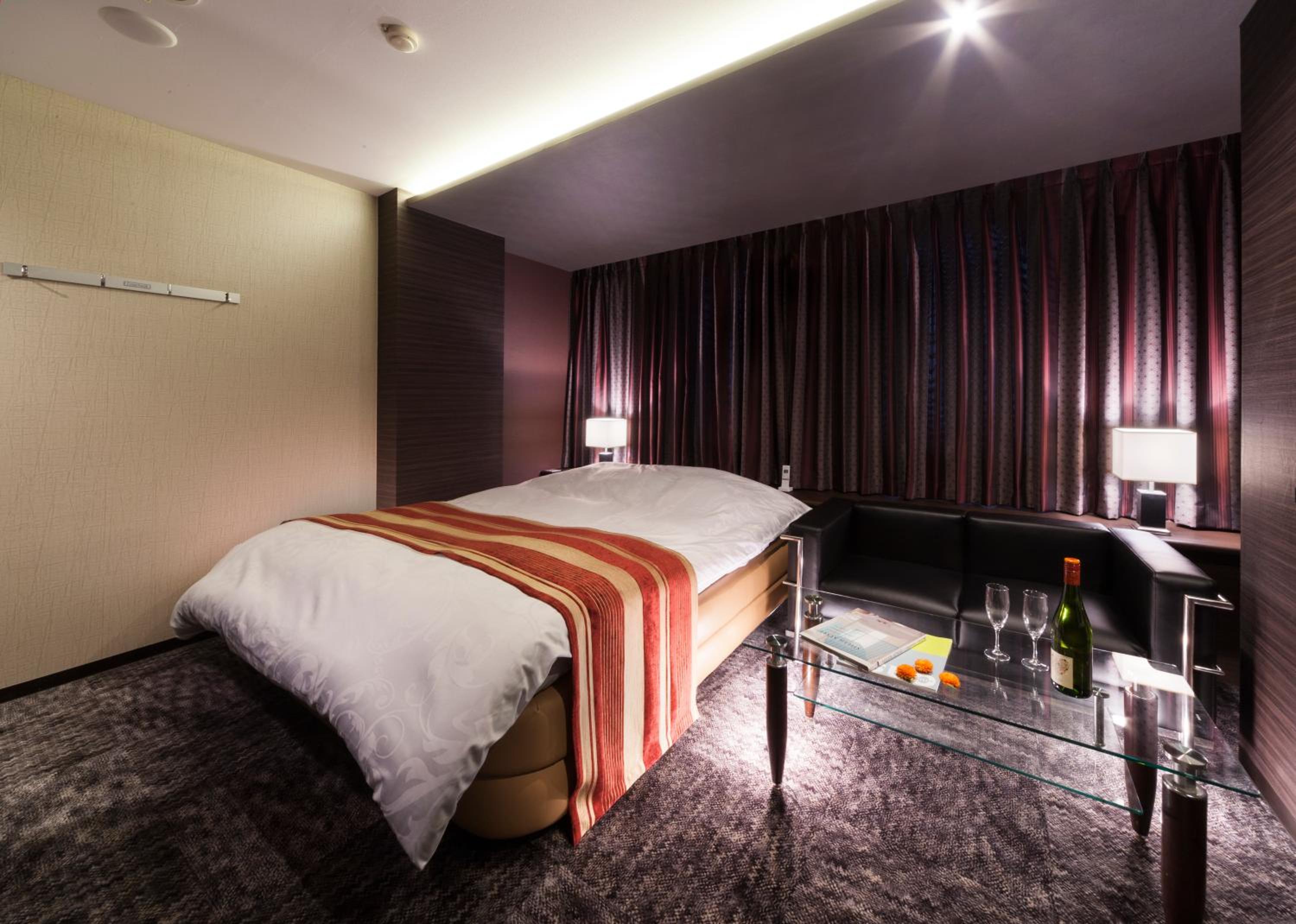 Standard Double Room - Photo 4