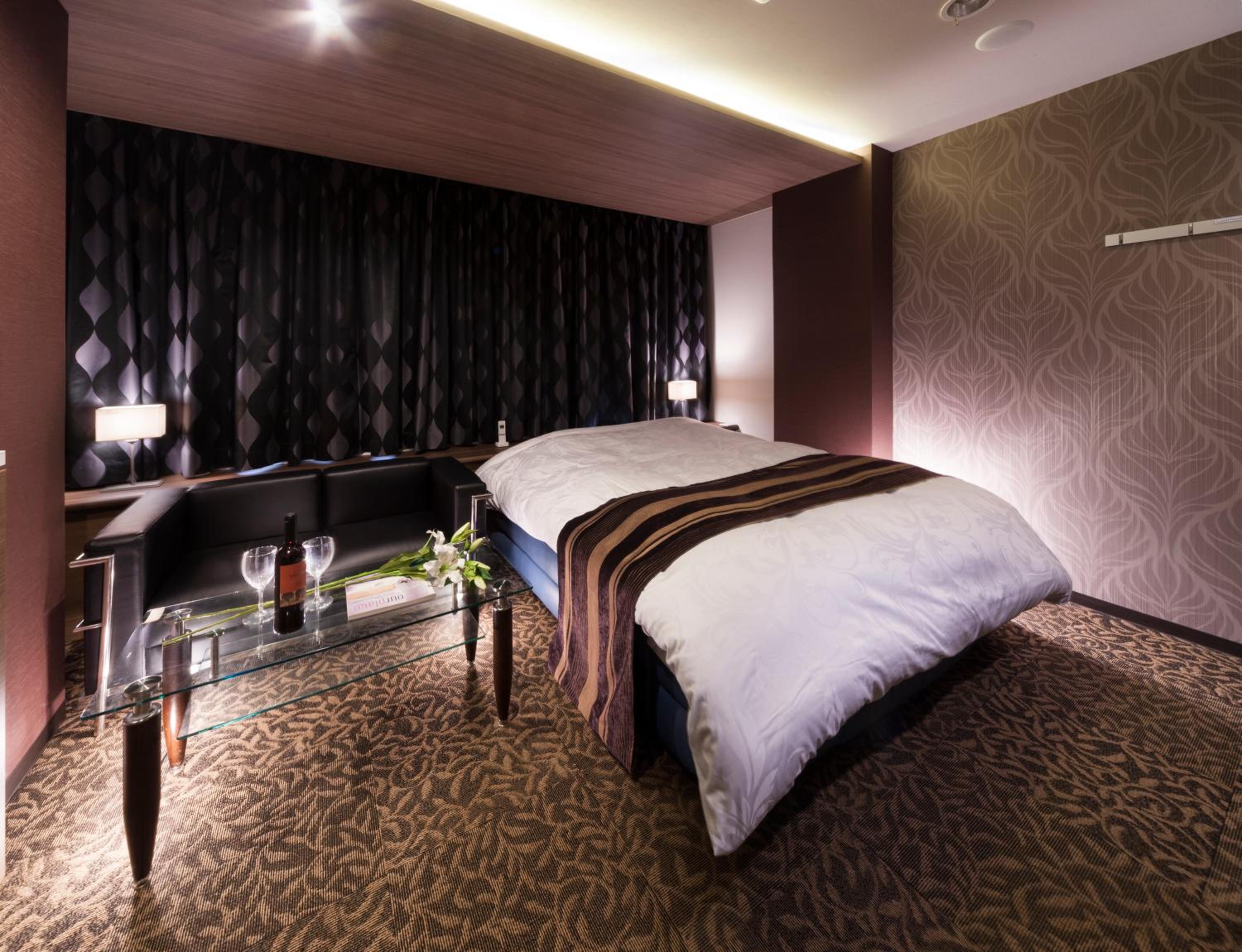 Standard Double Room - Photo 10