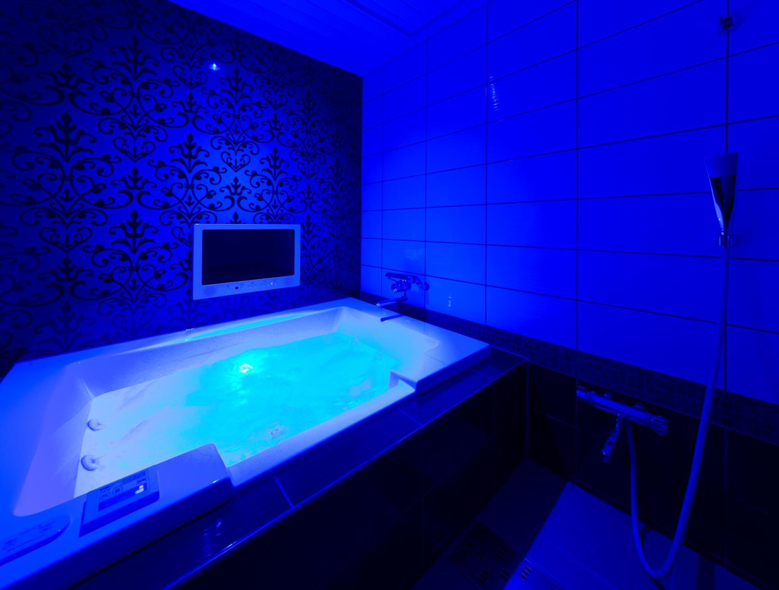 Standard Double Room - Photo 9