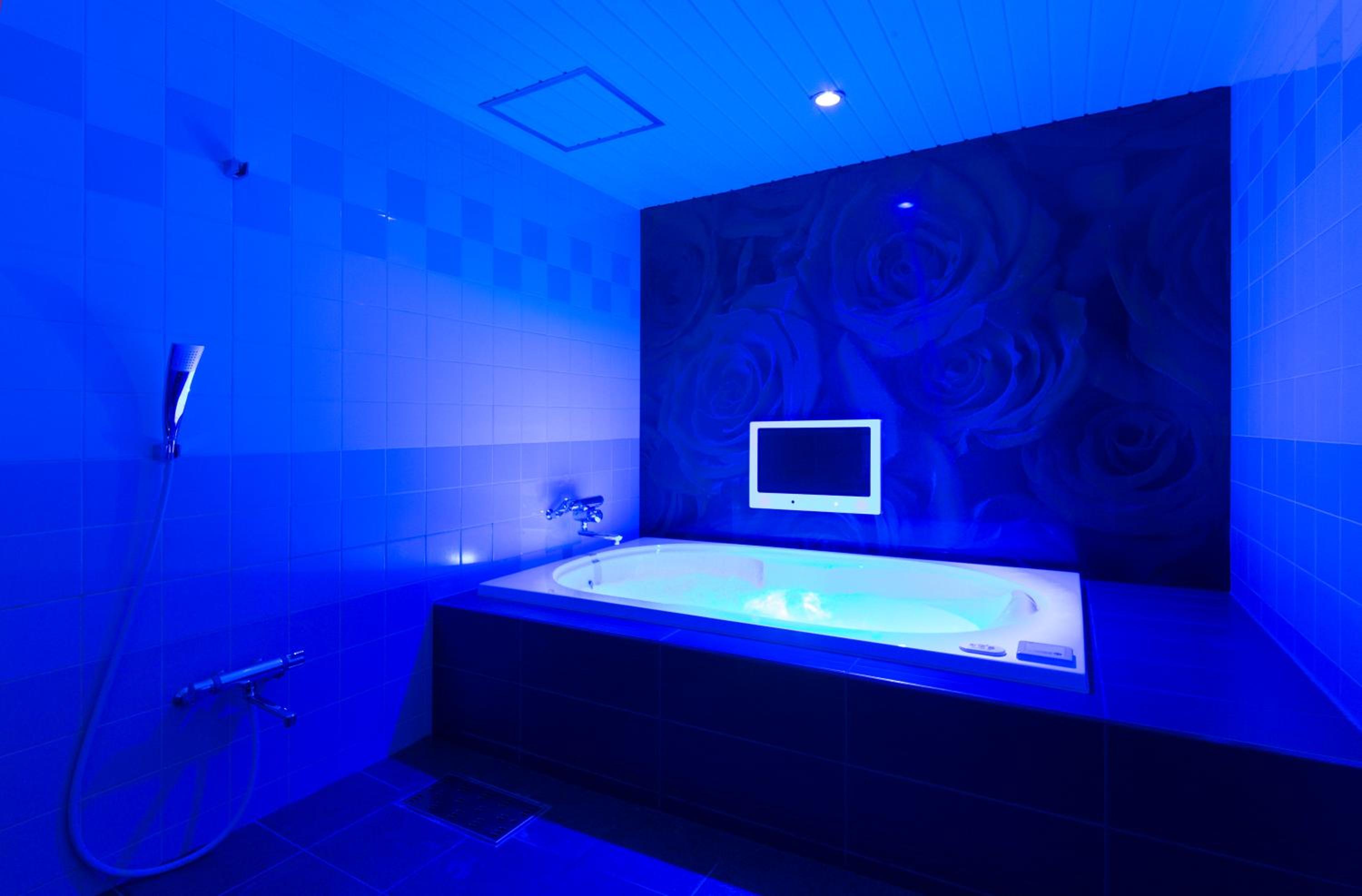 Standard Double Room - Photo 13