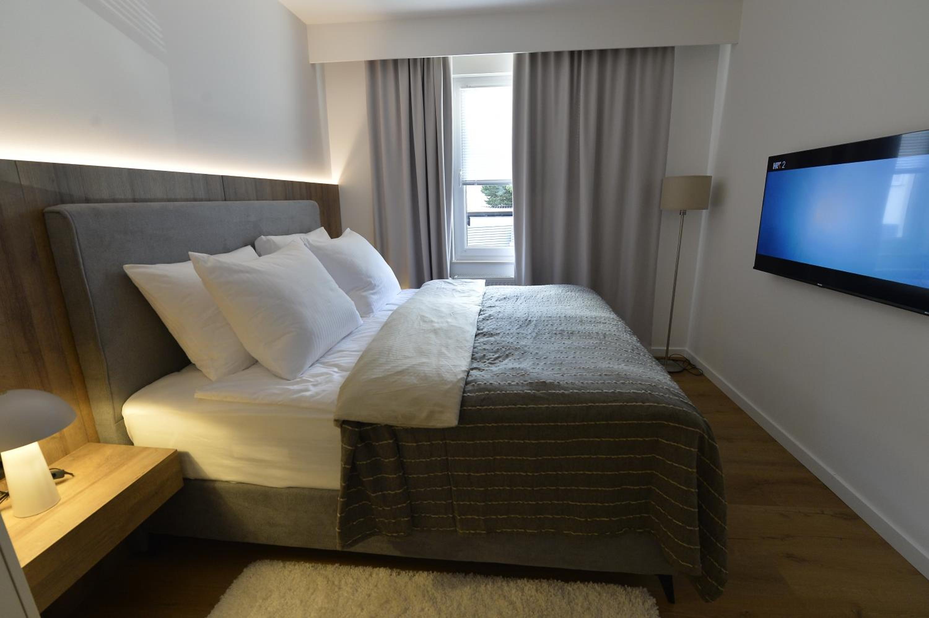 Deluxe Suite with Side Sea View and Kitchen photo 2