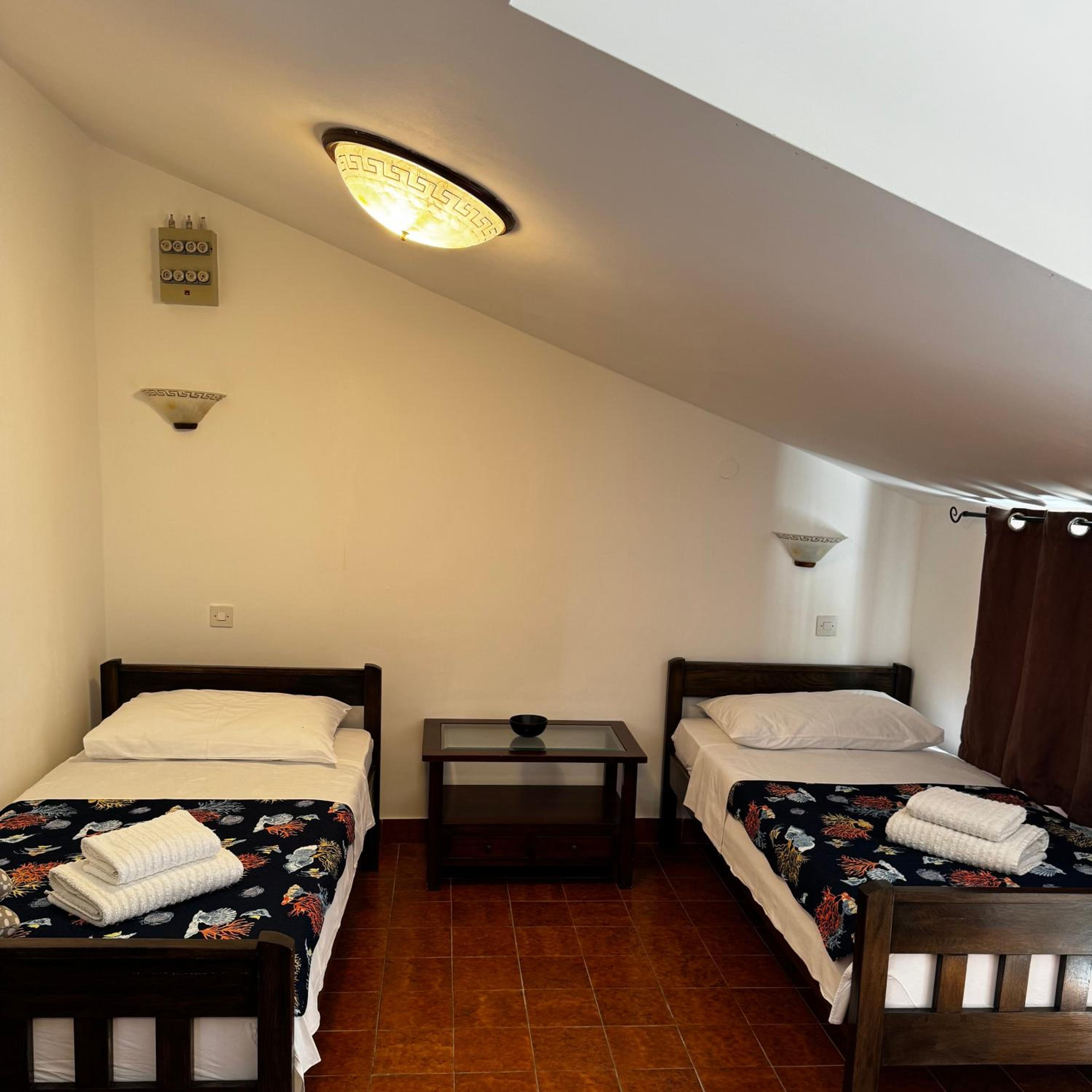 One-Bedroom Apartment with Balcony and Sea View photo 1