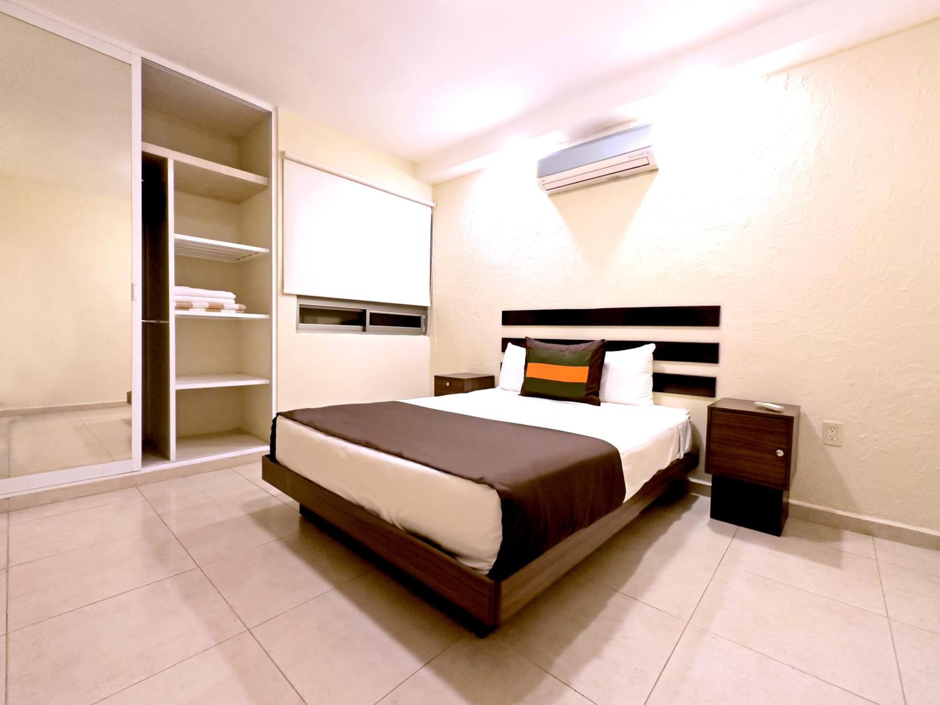 Three-Bedroom Apartment photo 1