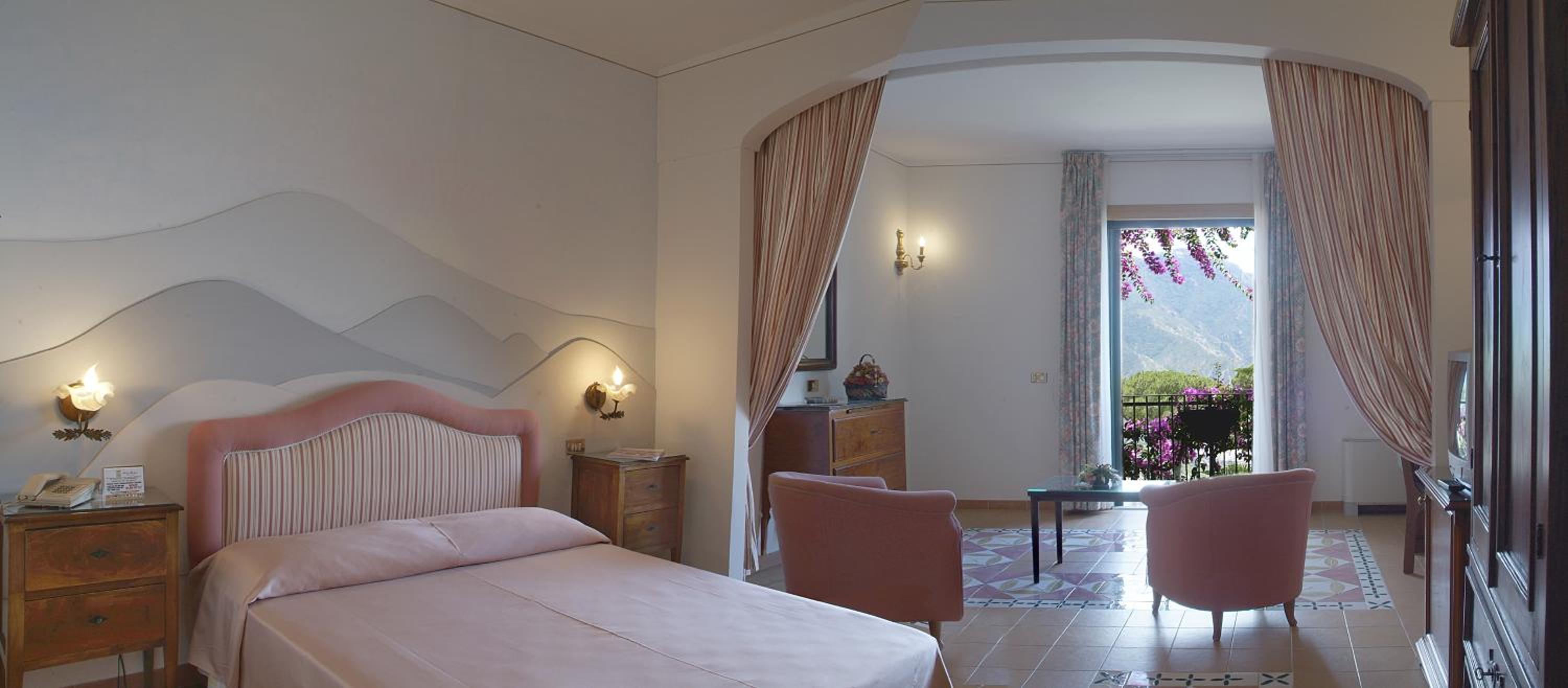 Deluxe Double or Twin Room - Photo 15