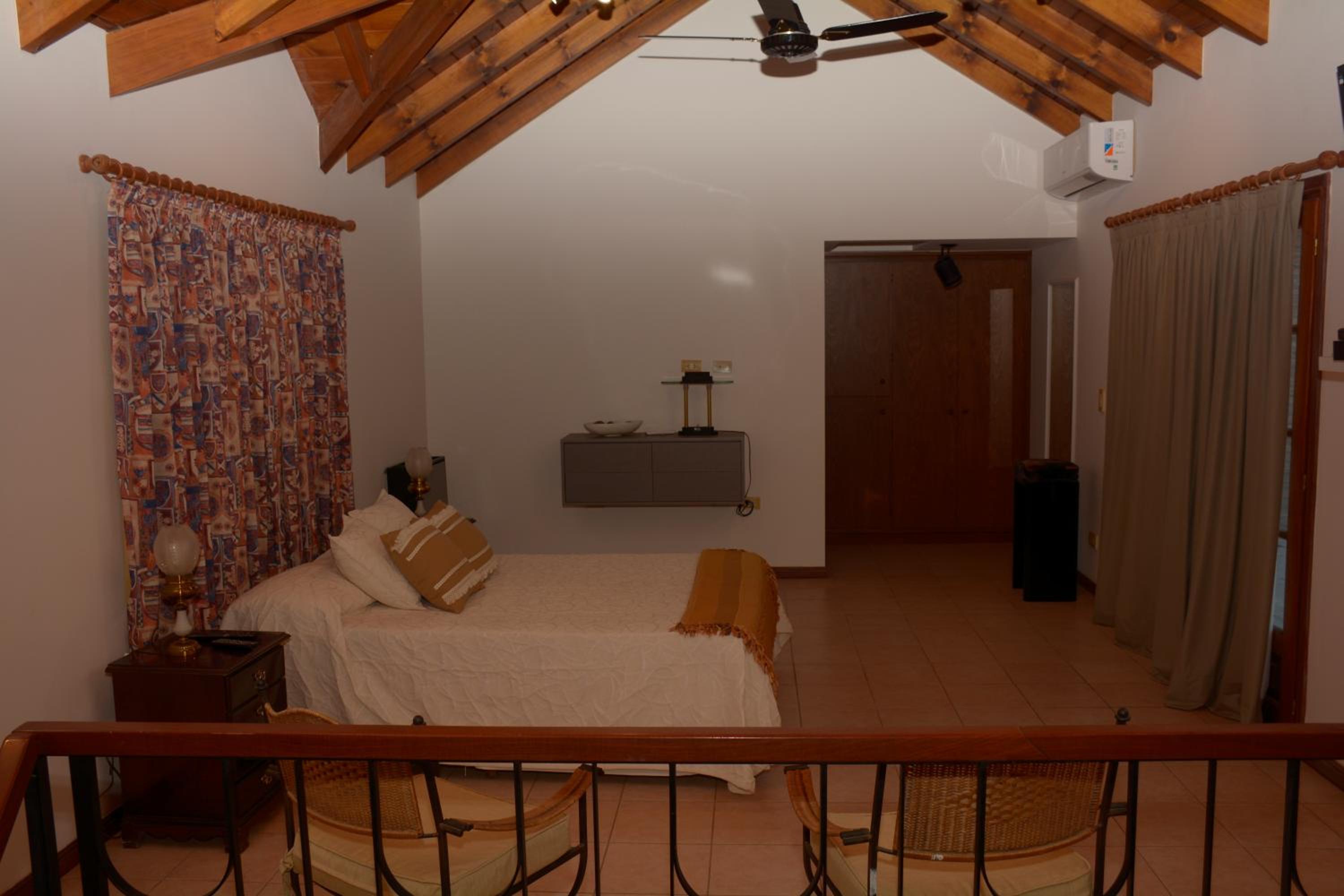 One-Bedroom House photo 1