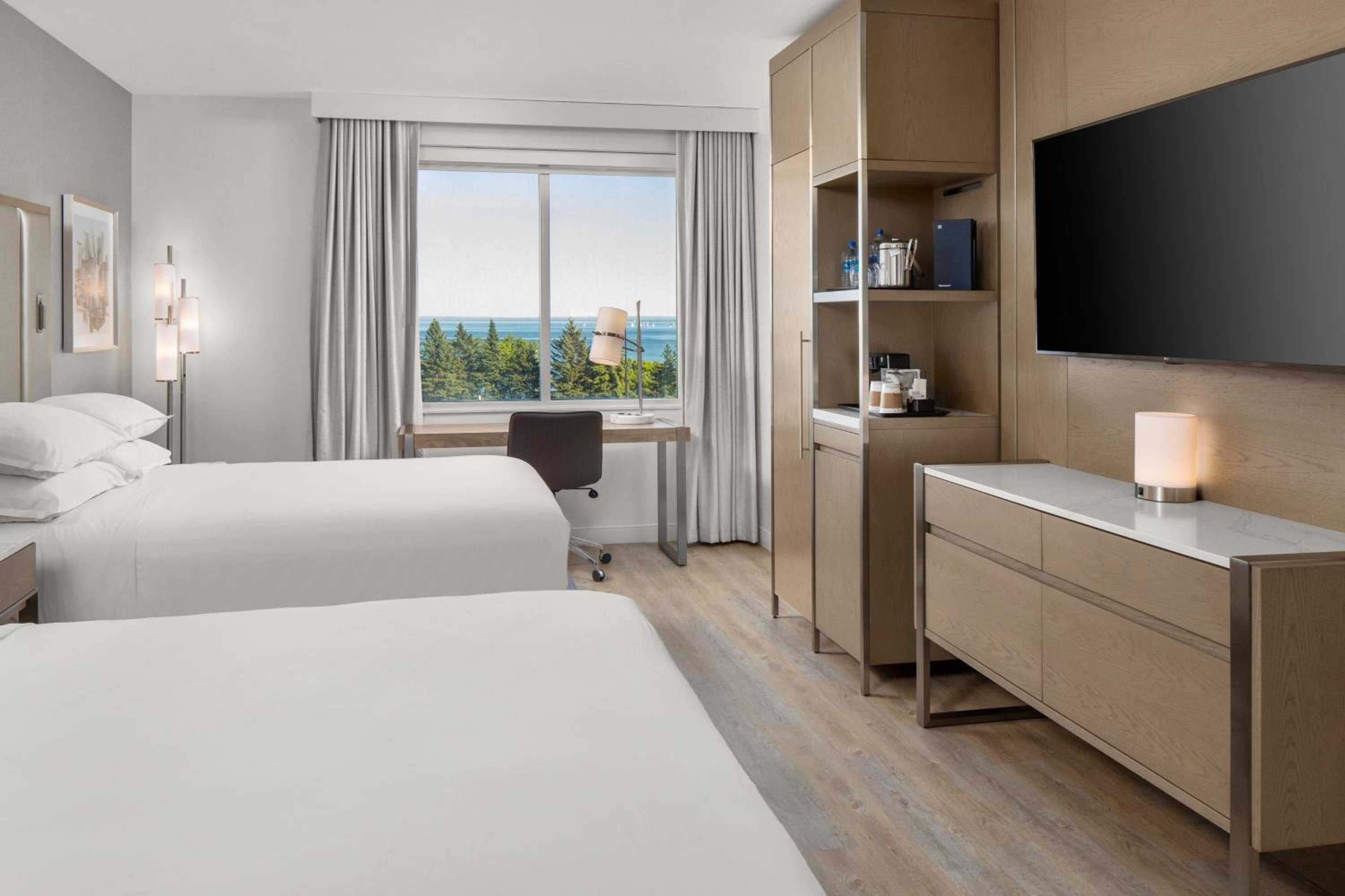 Club level, Guest room, 2 Double, High floor - Photo 1