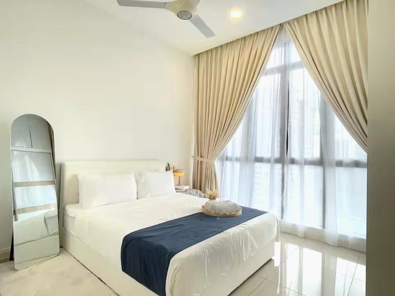 One-Bedroom Apartment photo 3