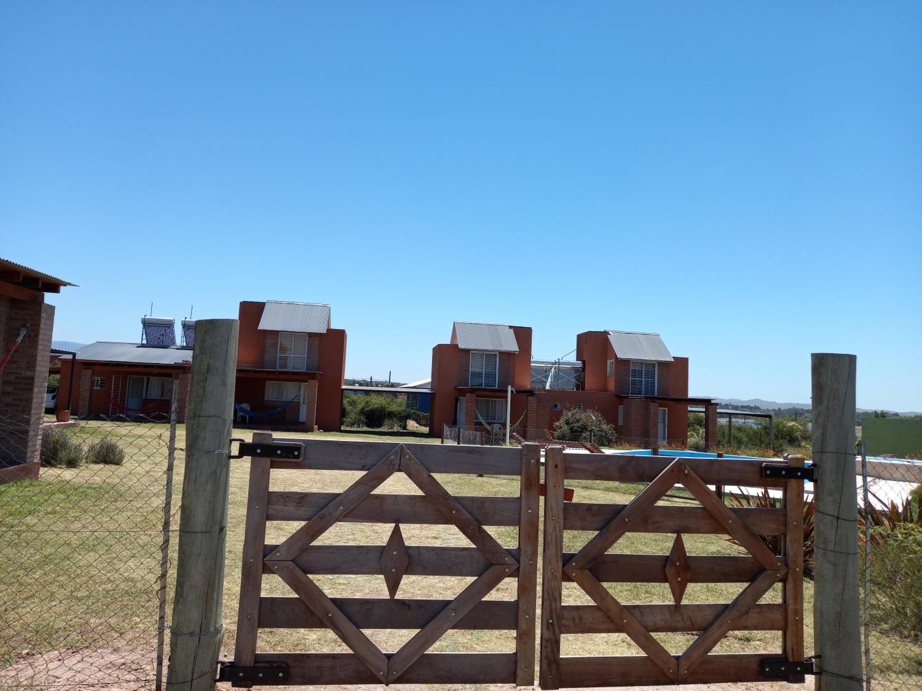 Bungalow (5 Adults) photo 2