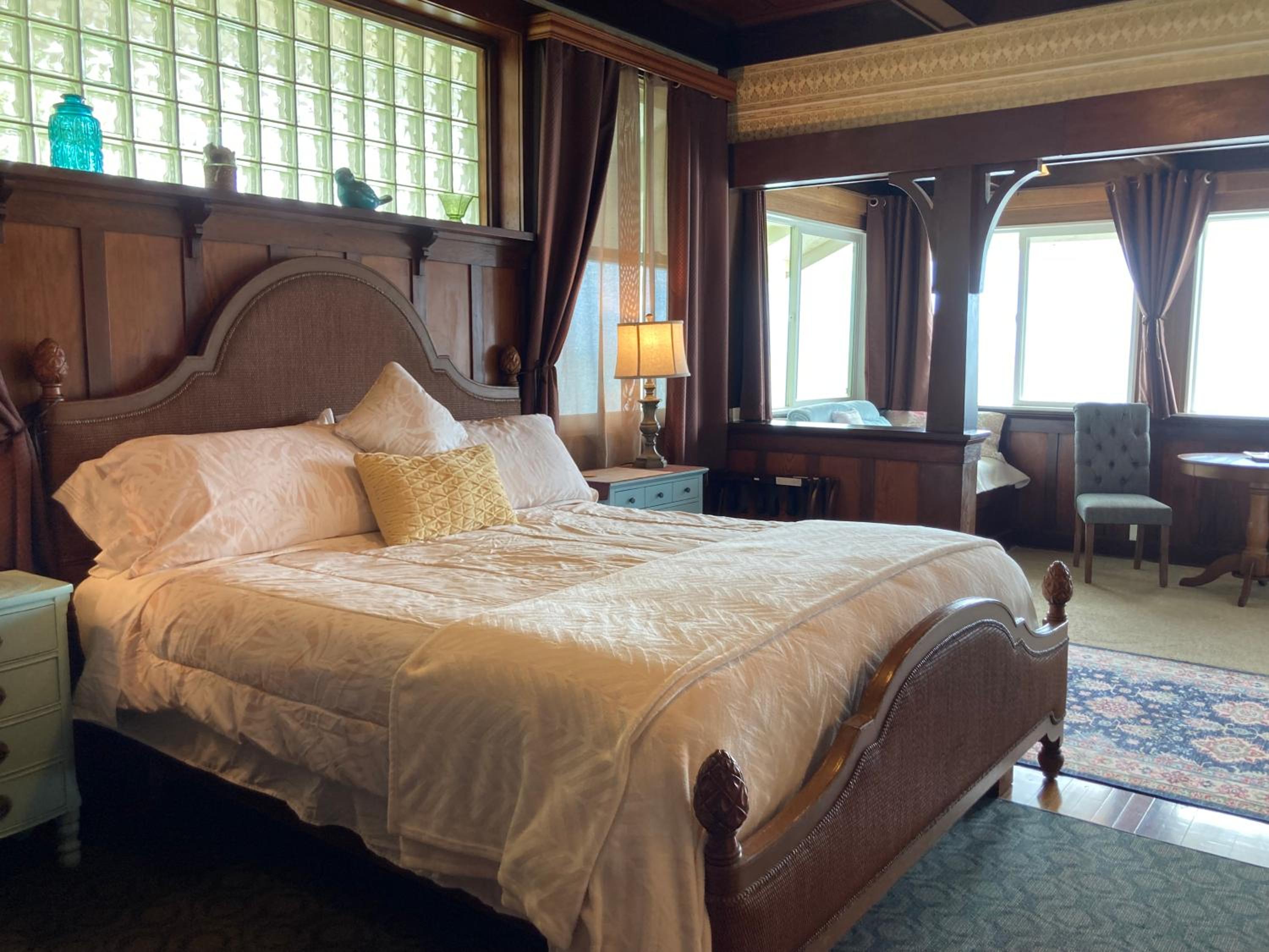 King Suite with Ocean View