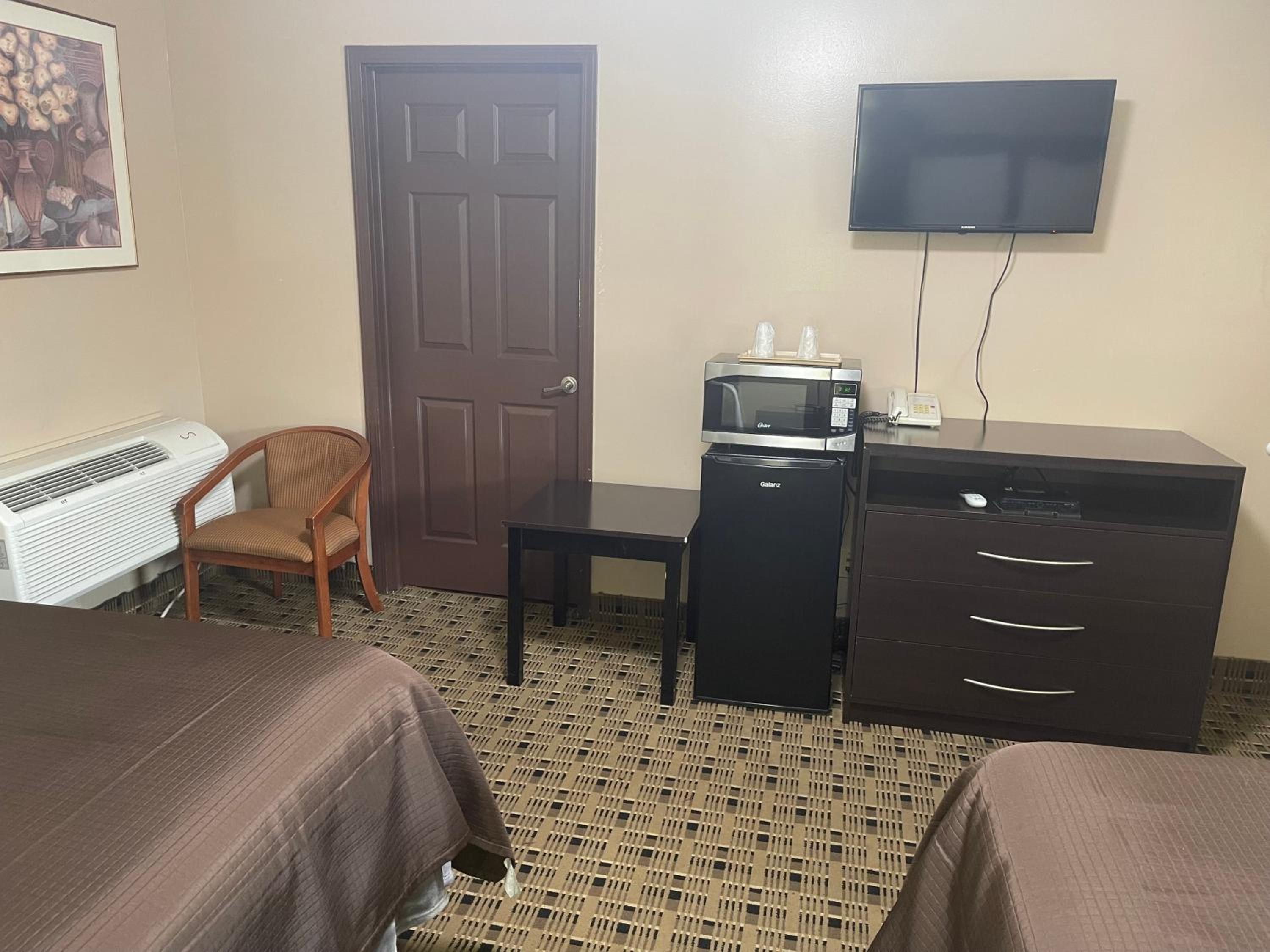Economy Double Room photo 3