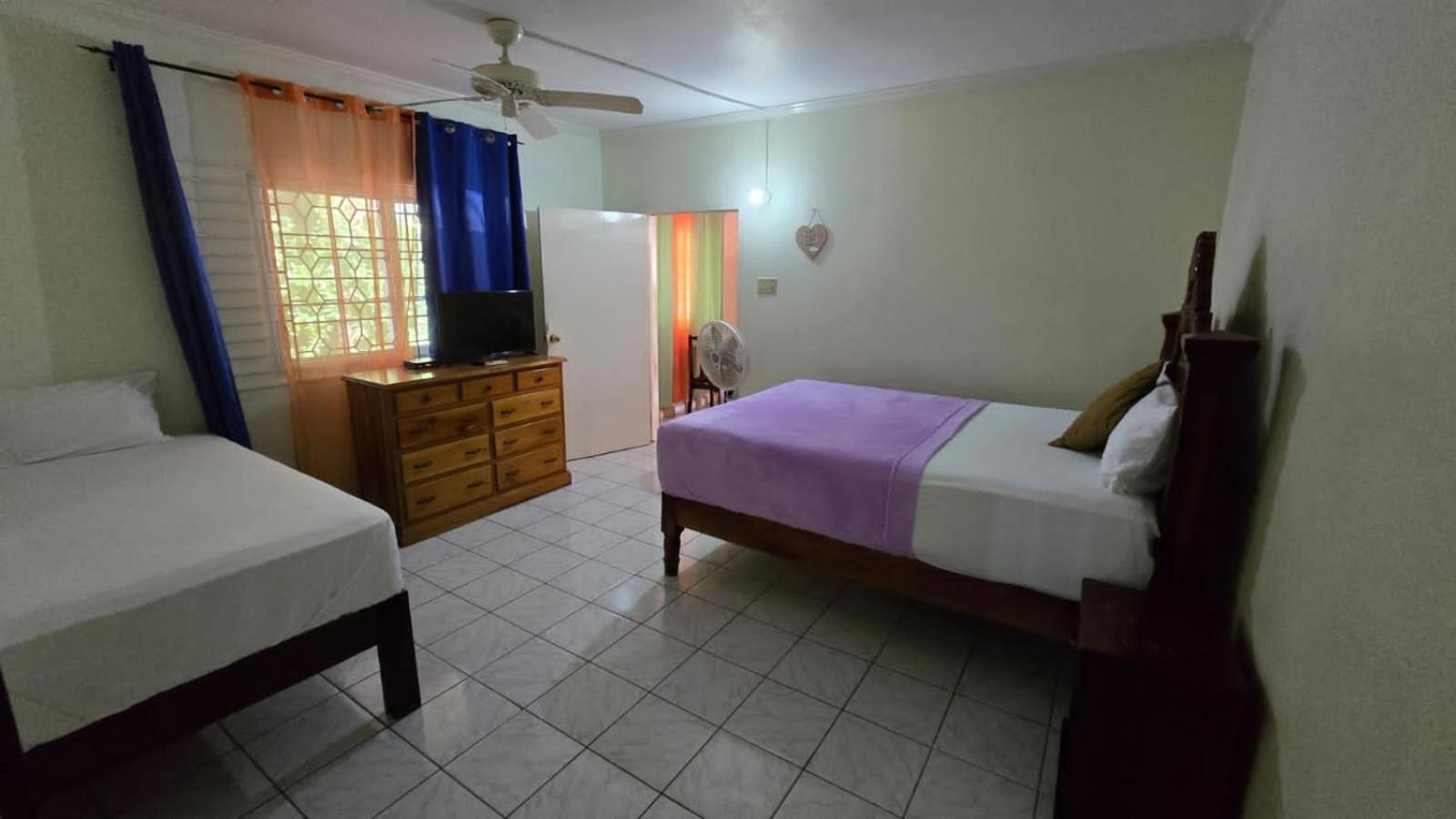 One-Bedroom Deluxe Apartment