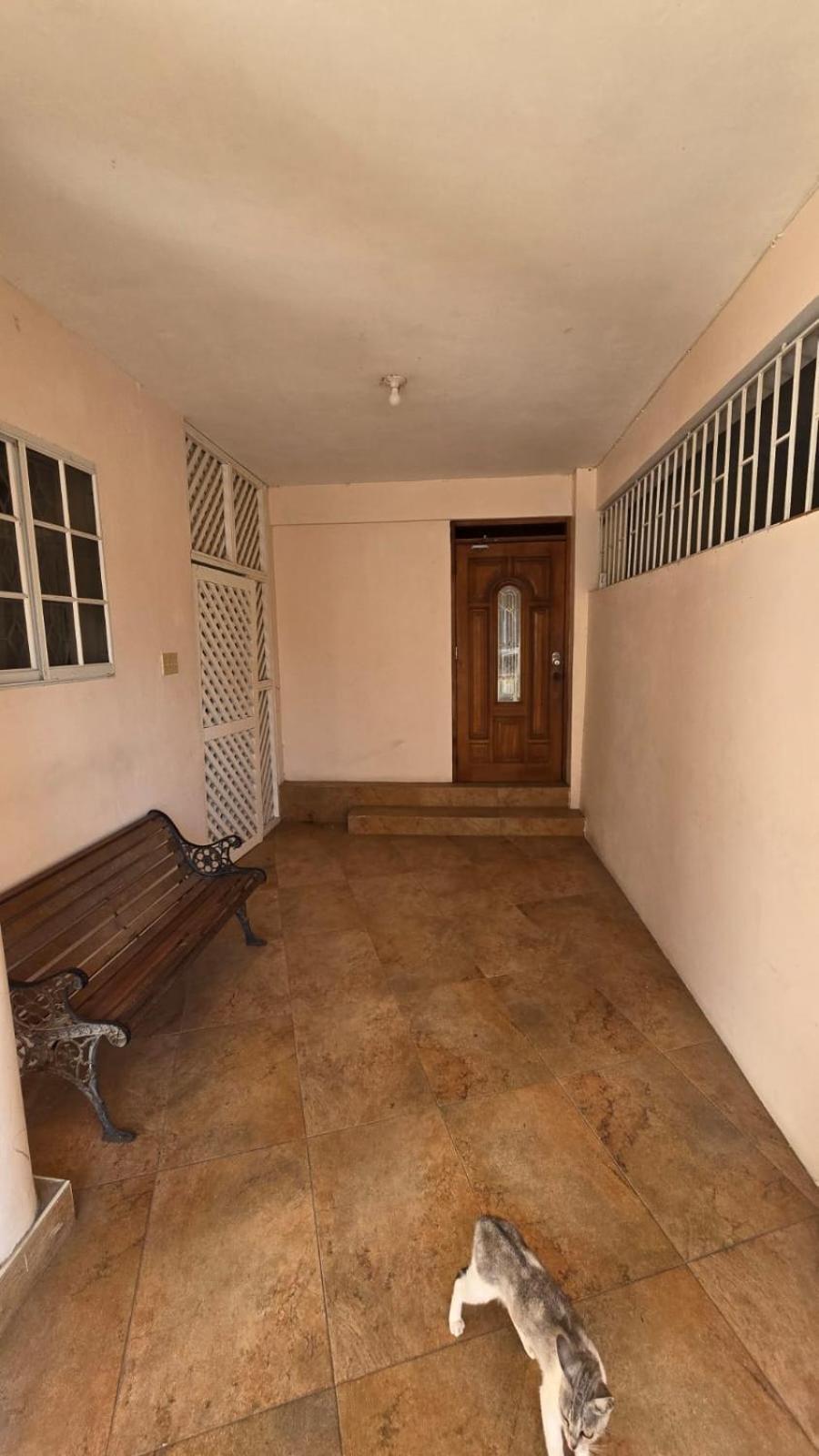 One-Bedroom Deluxe Apartment photo 2