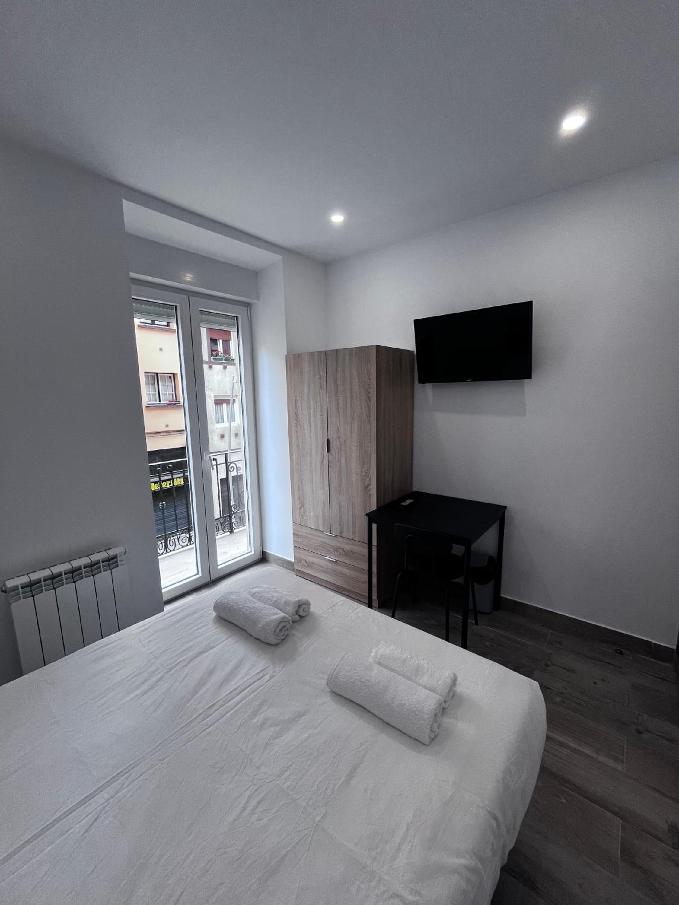 Double Room With Balcony photo 2