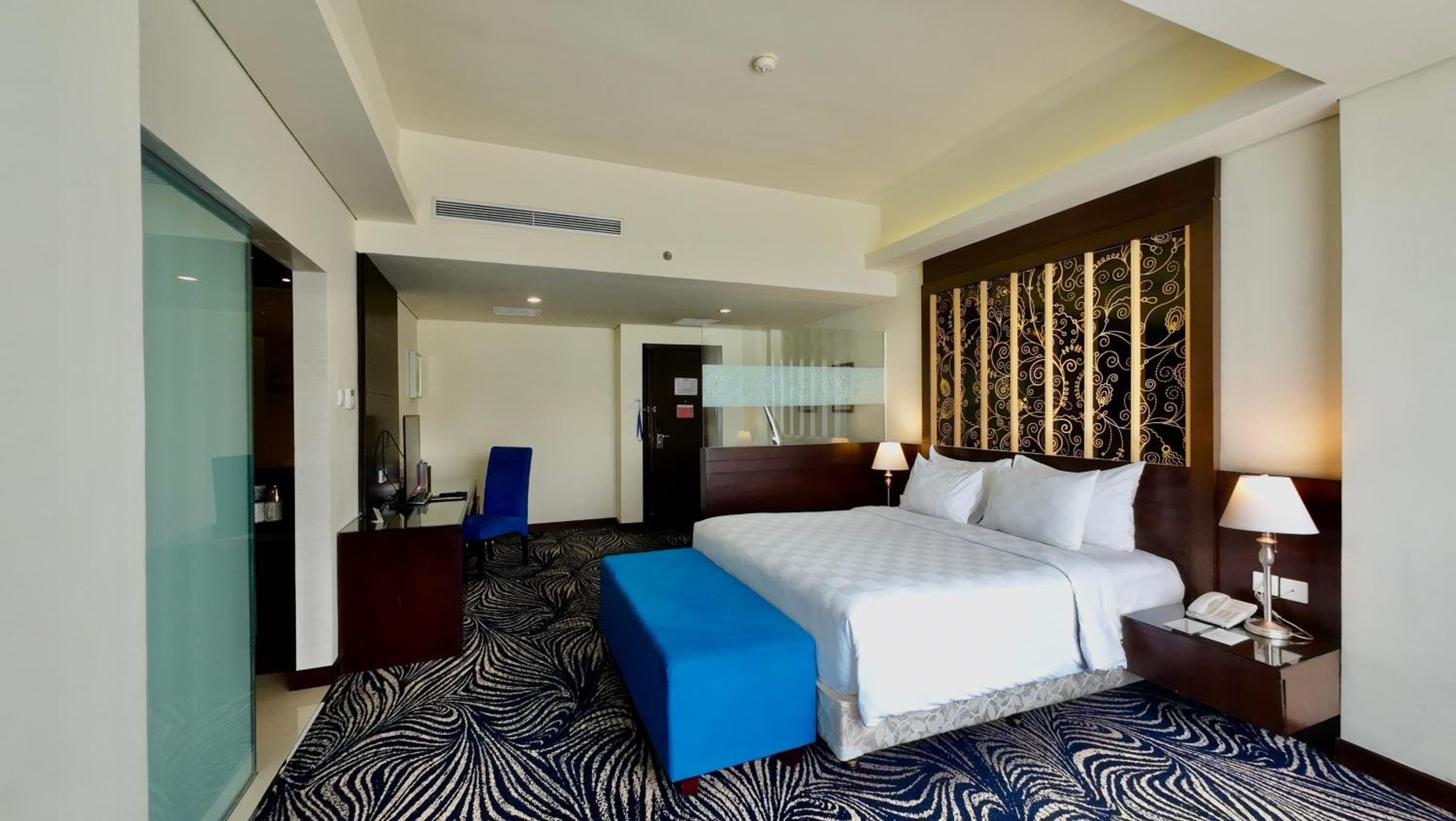 Grand Deluxe Room - Photo 2