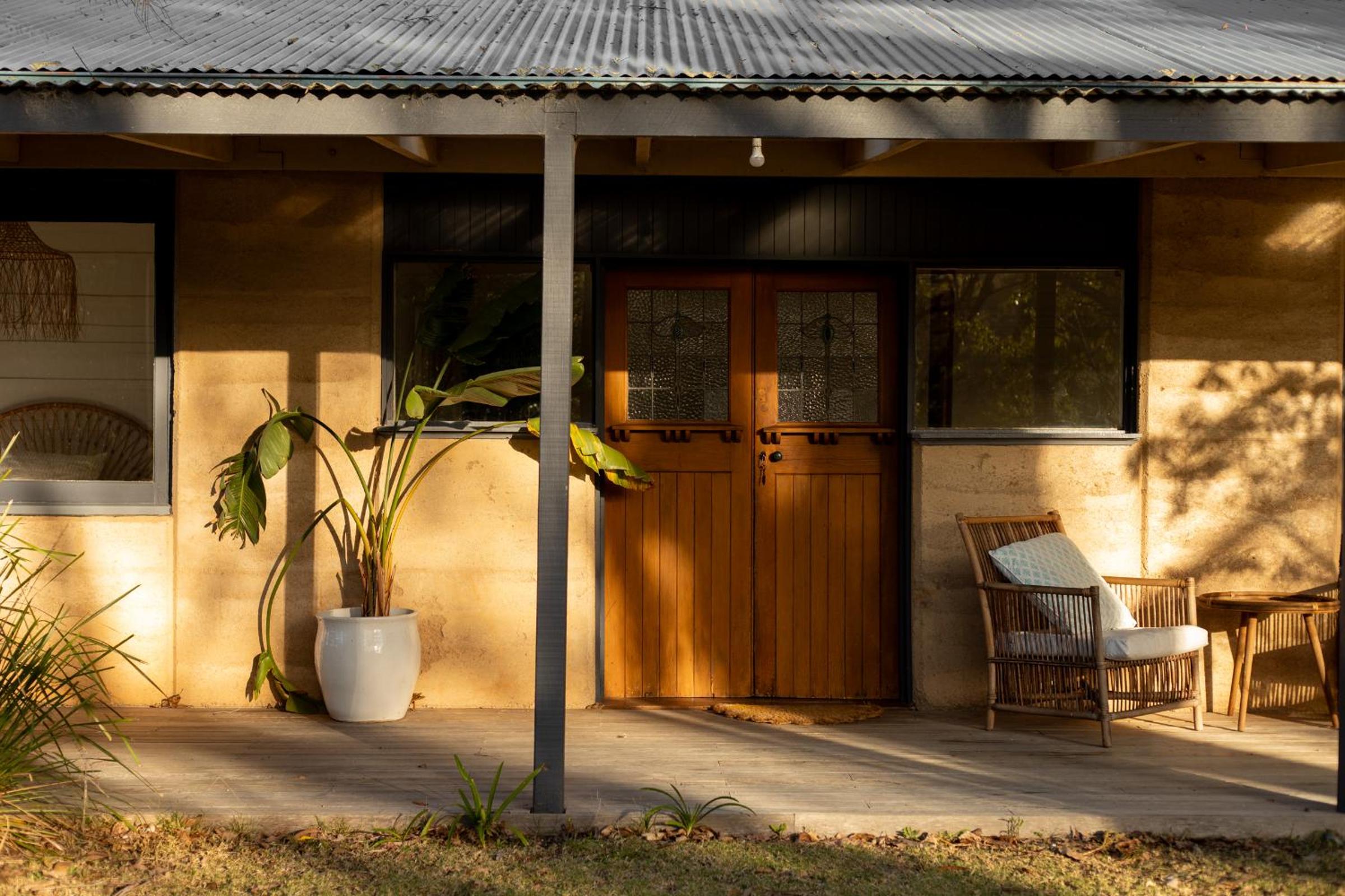 Two-Bedroom House photo 2