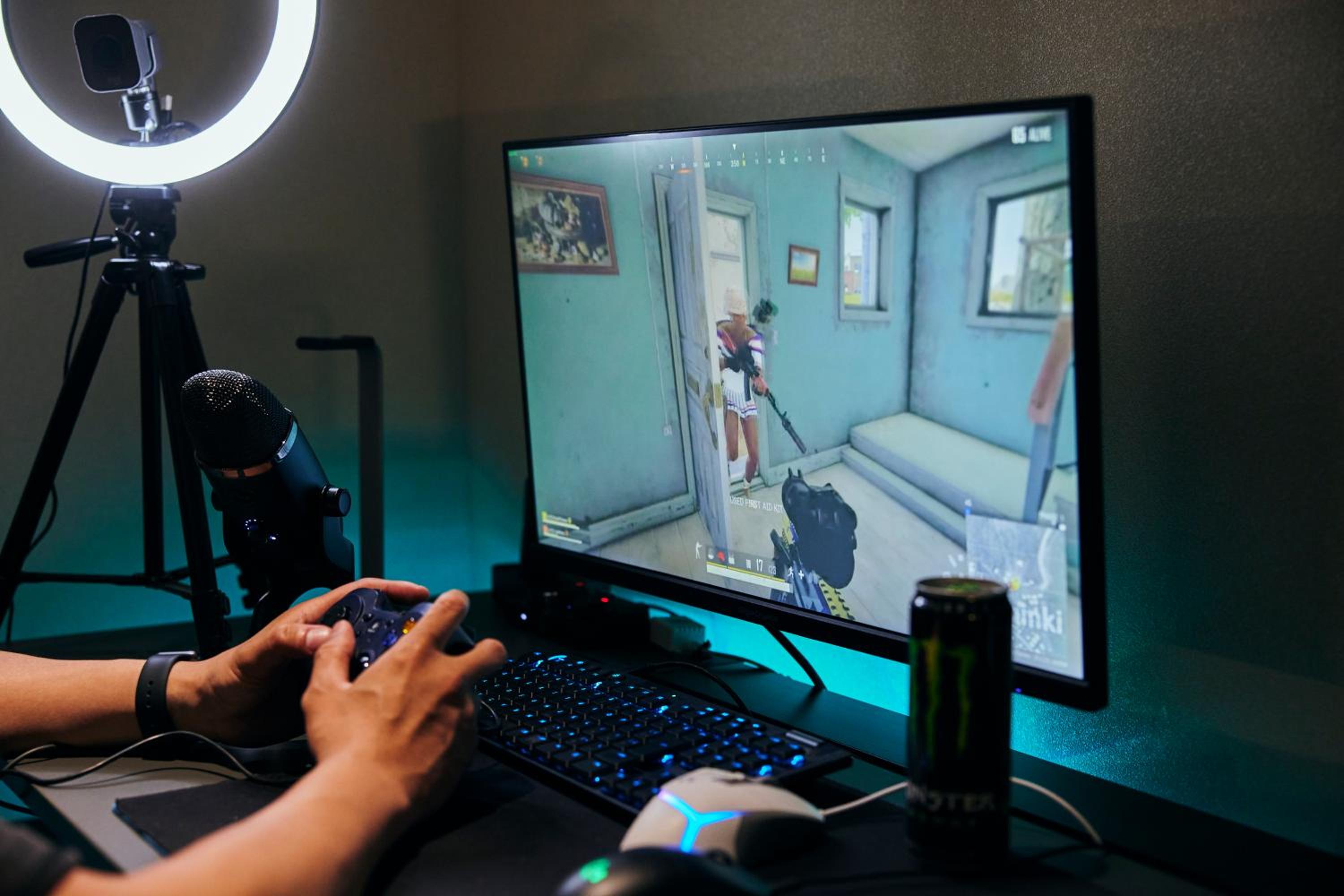 Gaming Cave with Shower photo 2
