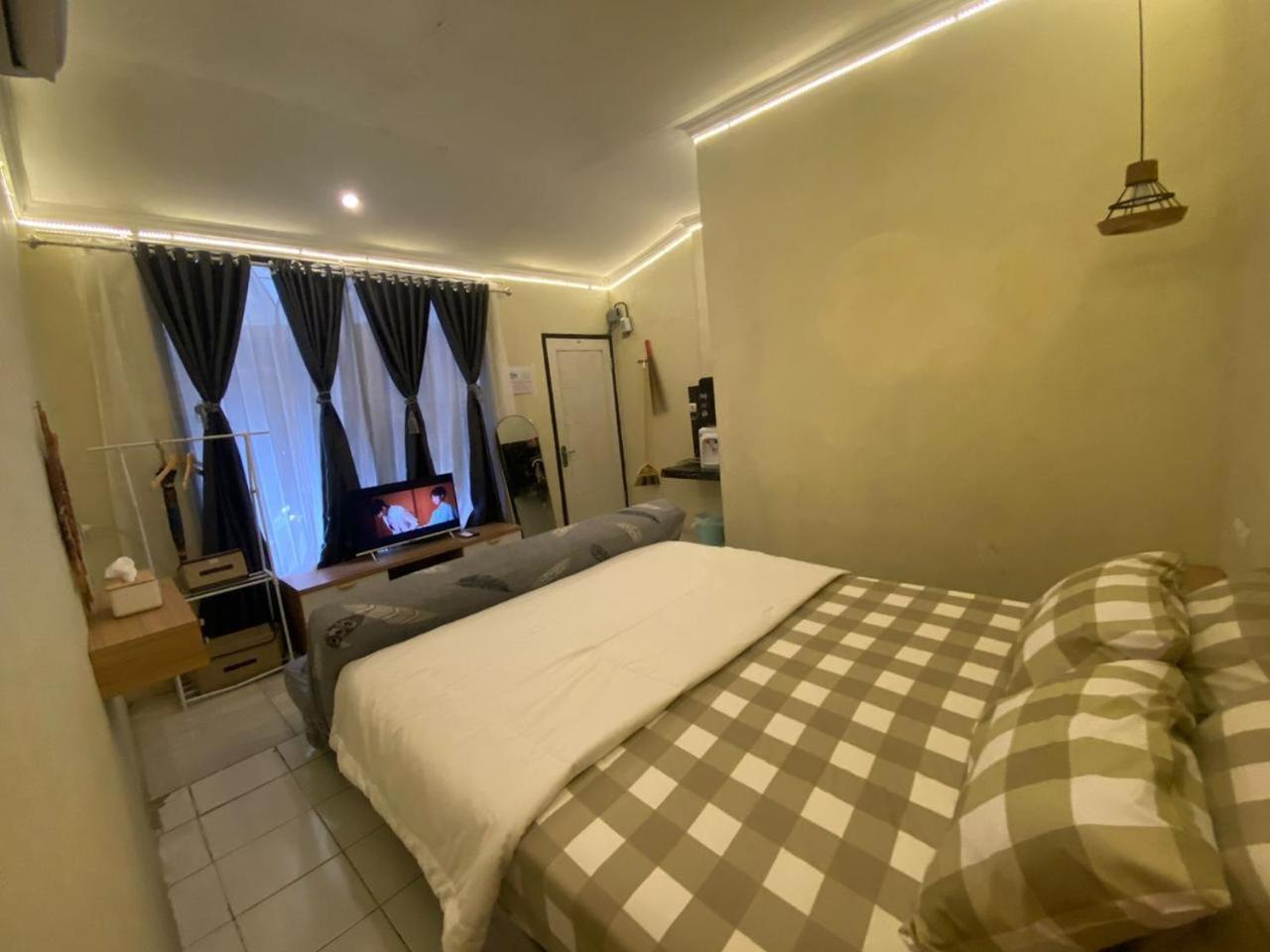 Double Room With Private Bathroom photo 1