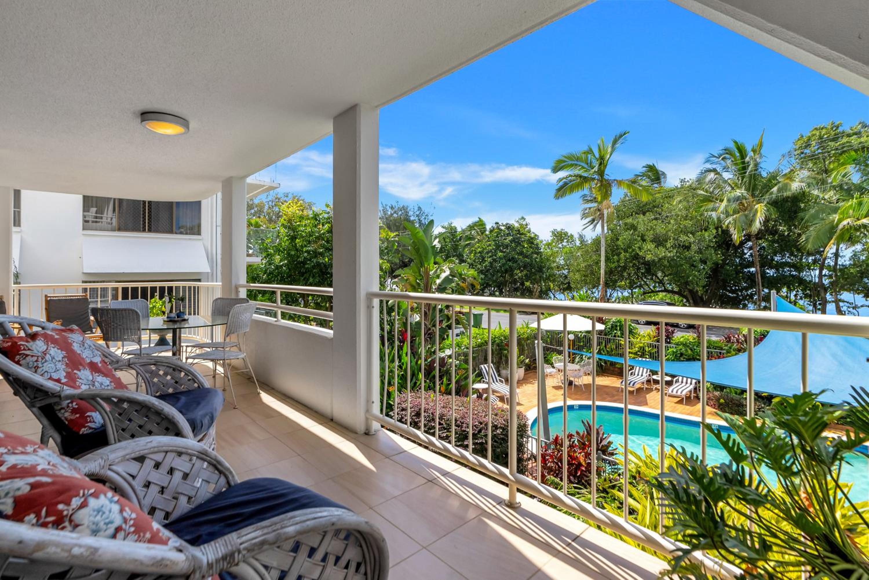 One Bedroom Ocean View Apartment photo 3