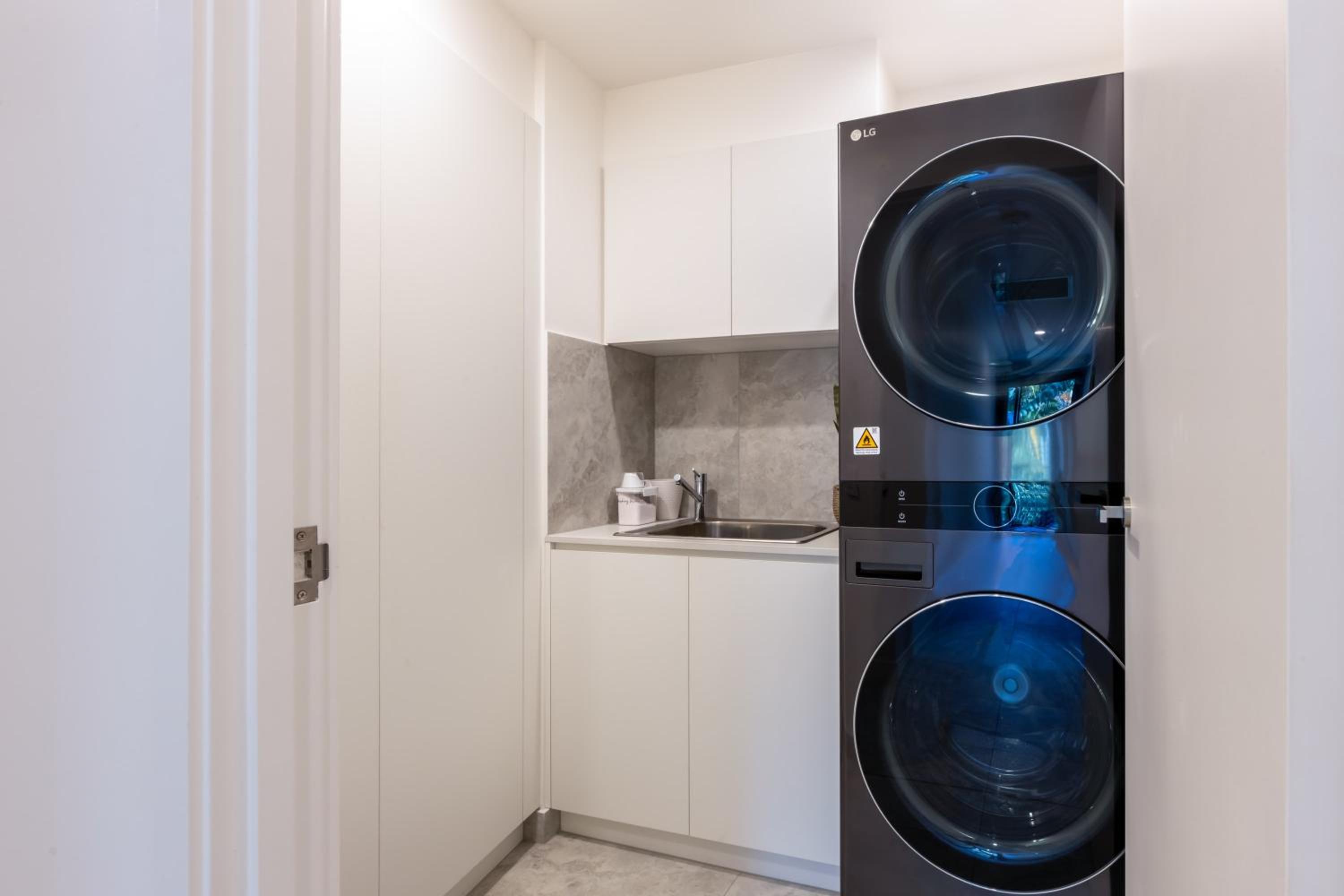 Apartment photo 3