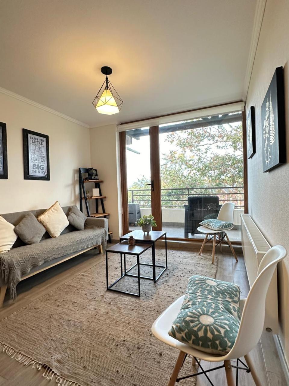 Three-Bedroom Apartment photo 1