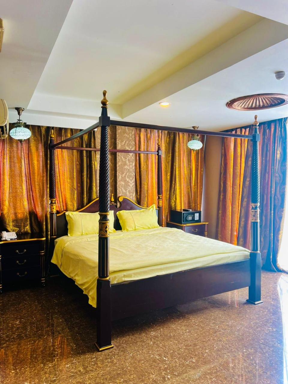 Executive Suite