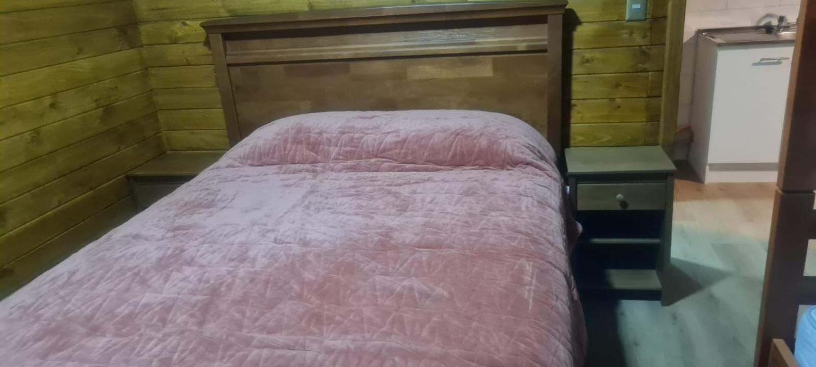 One-Bedroom House photo 1