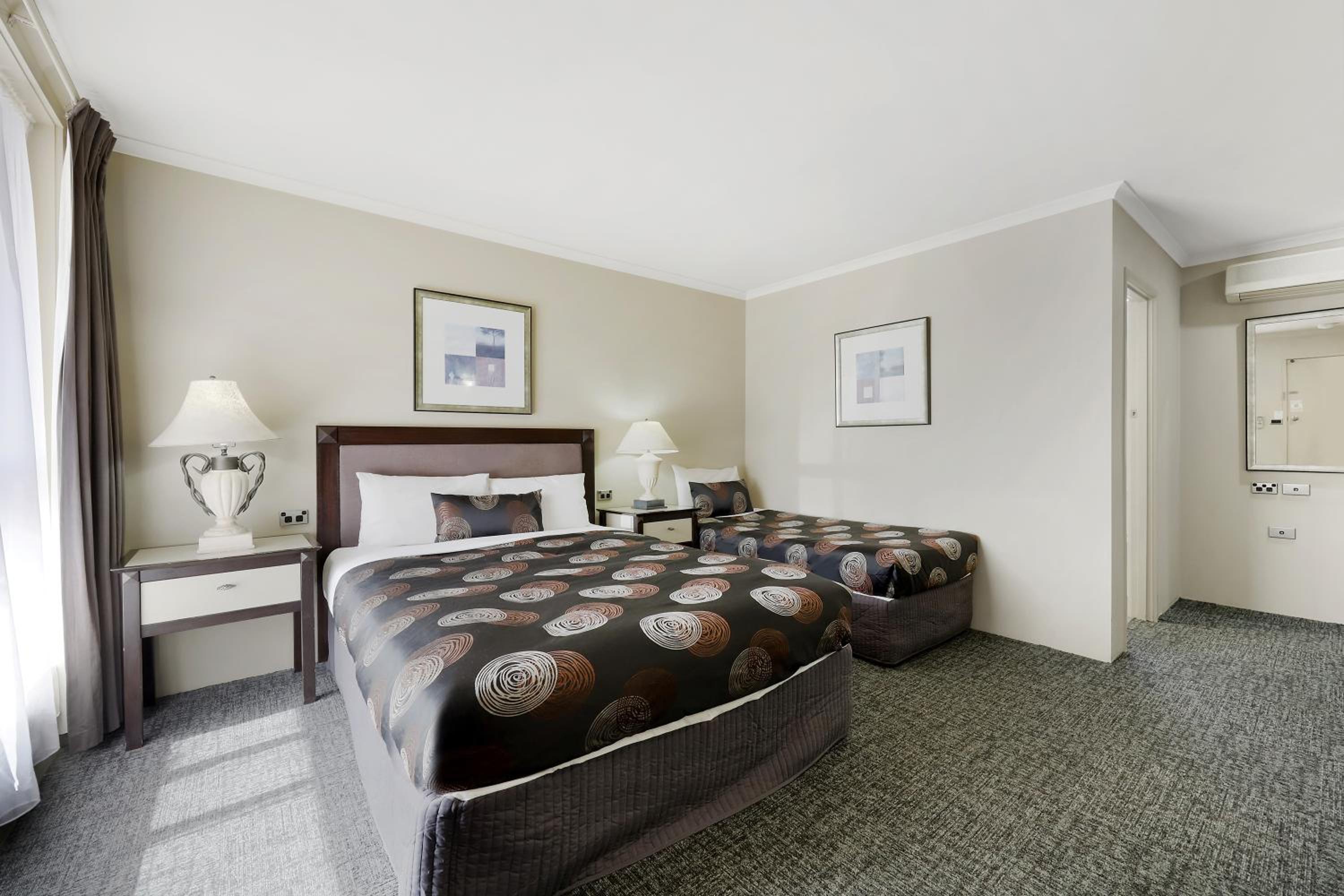 Executive Triple Room - Non Smoking - Photo 4