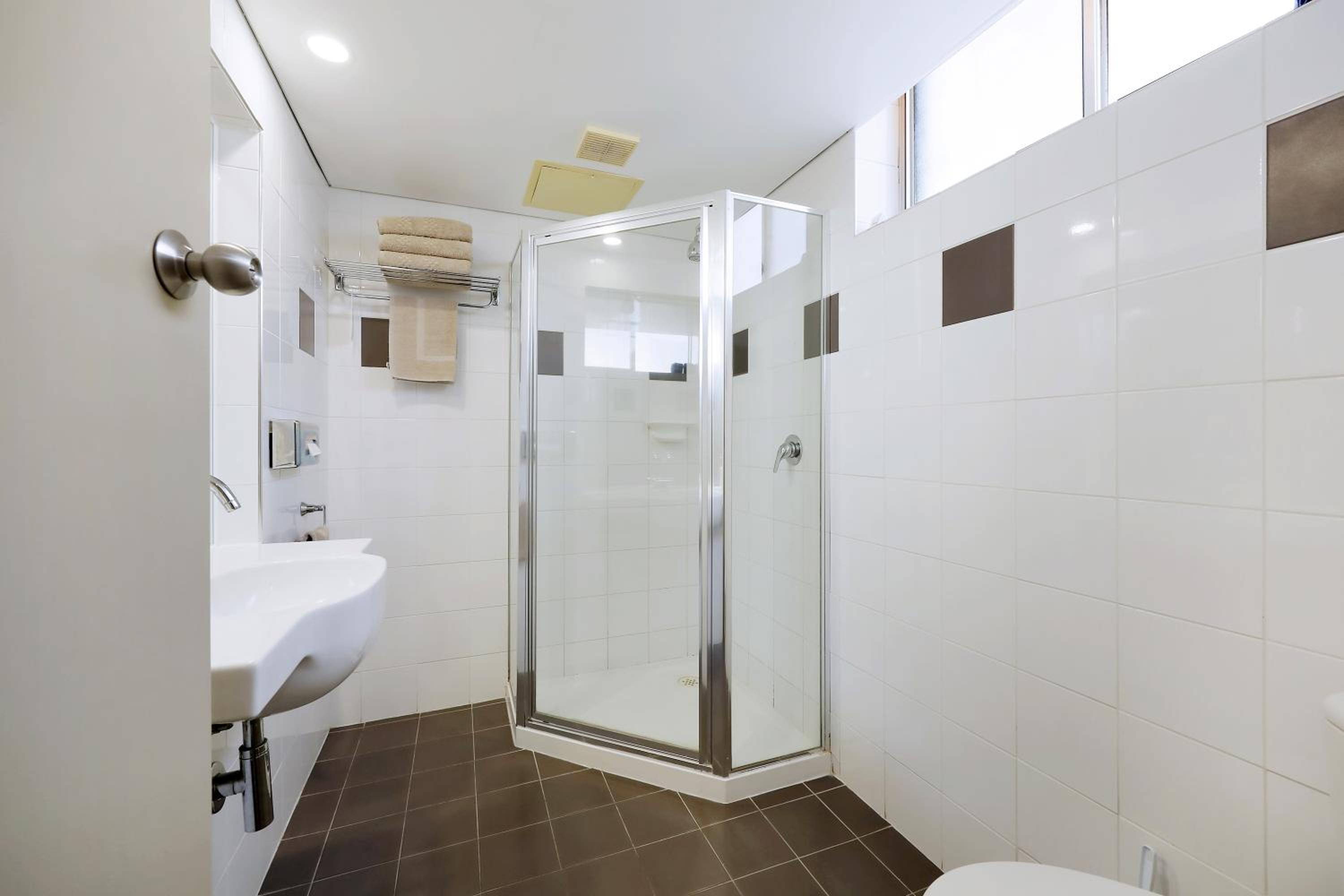 Executive Triple Room - Non Smoking - Photo 2