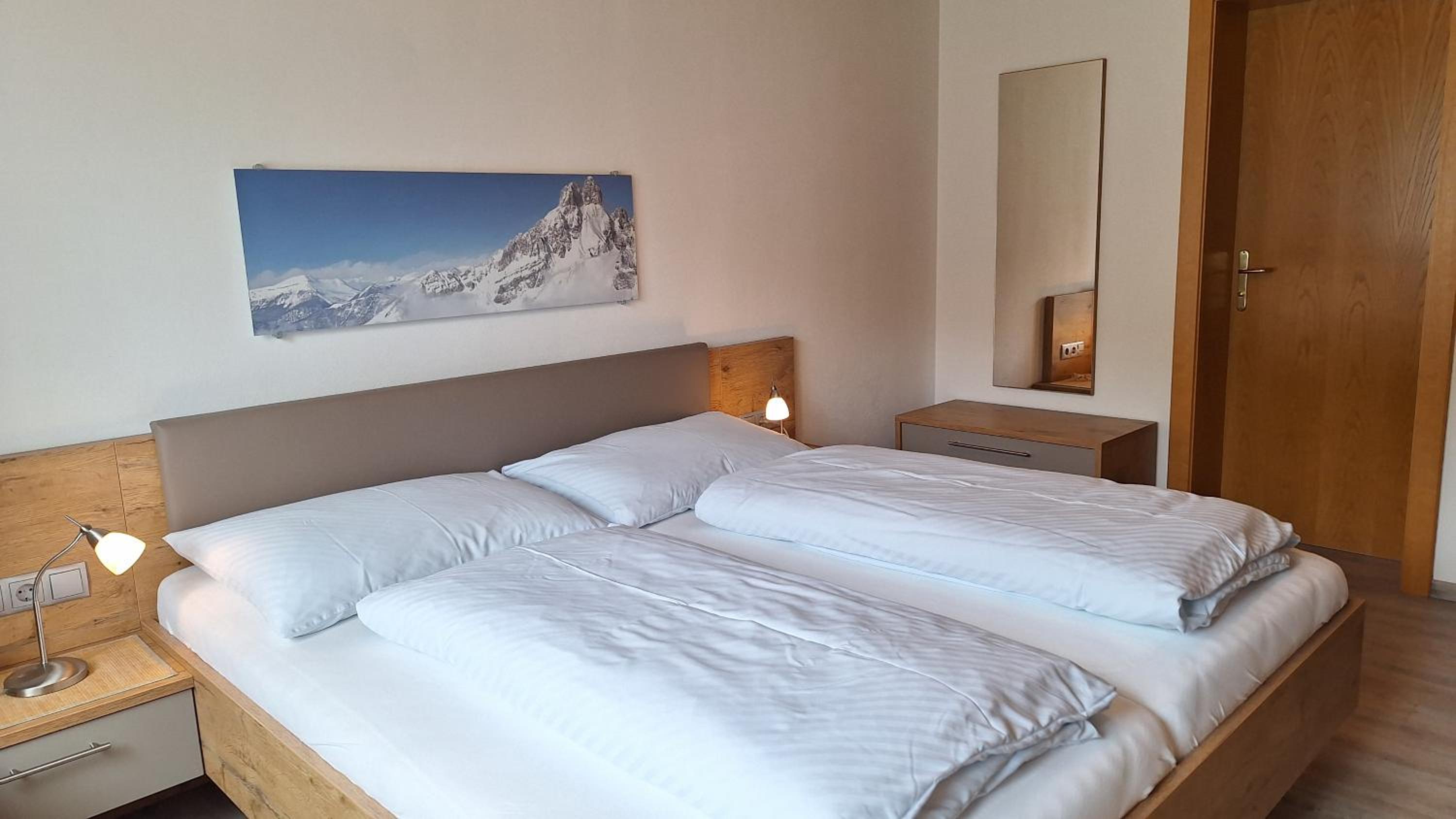 One-Bedroom Apartment with Terrace photo 3