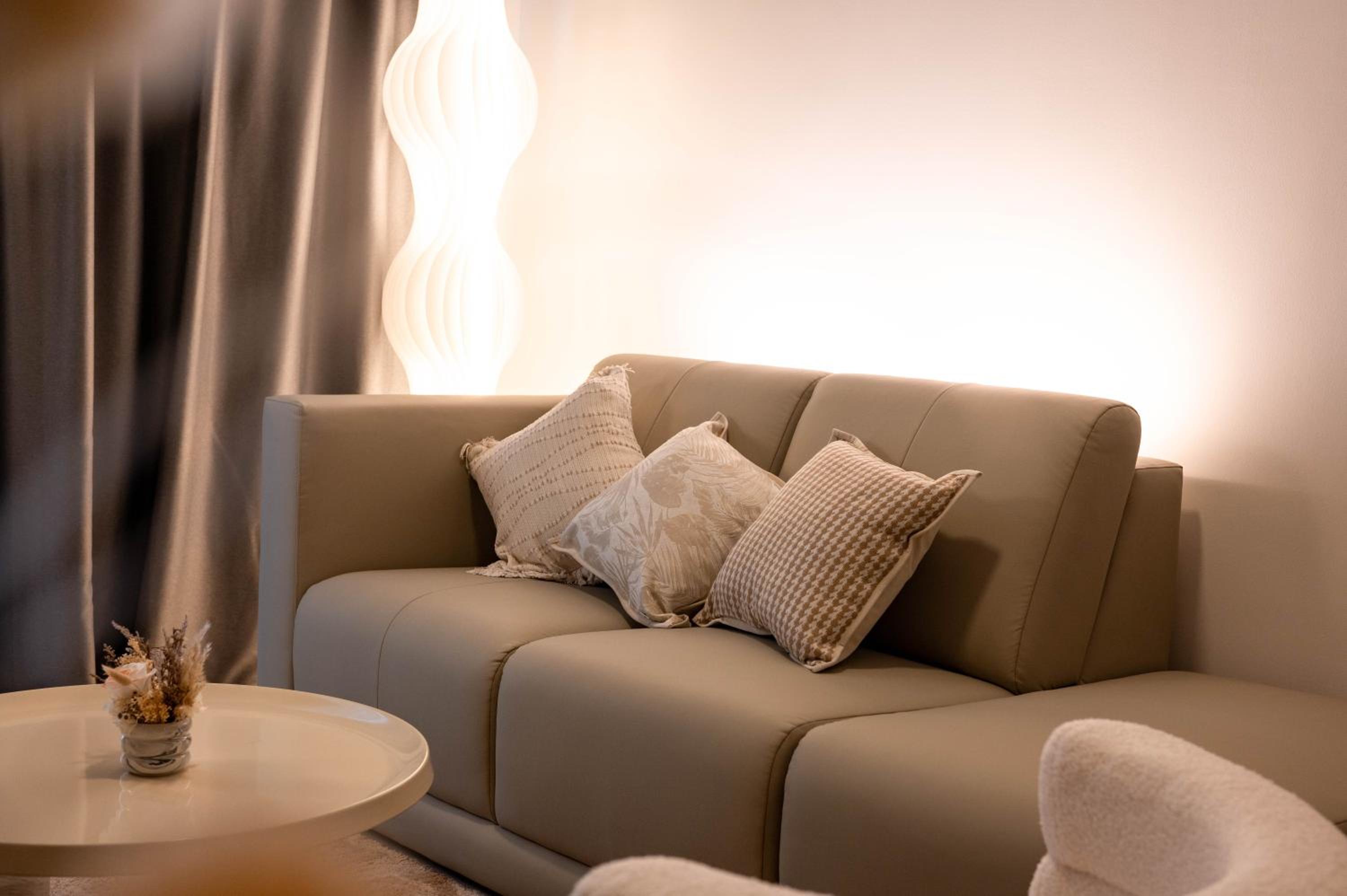 Family Room photo 3